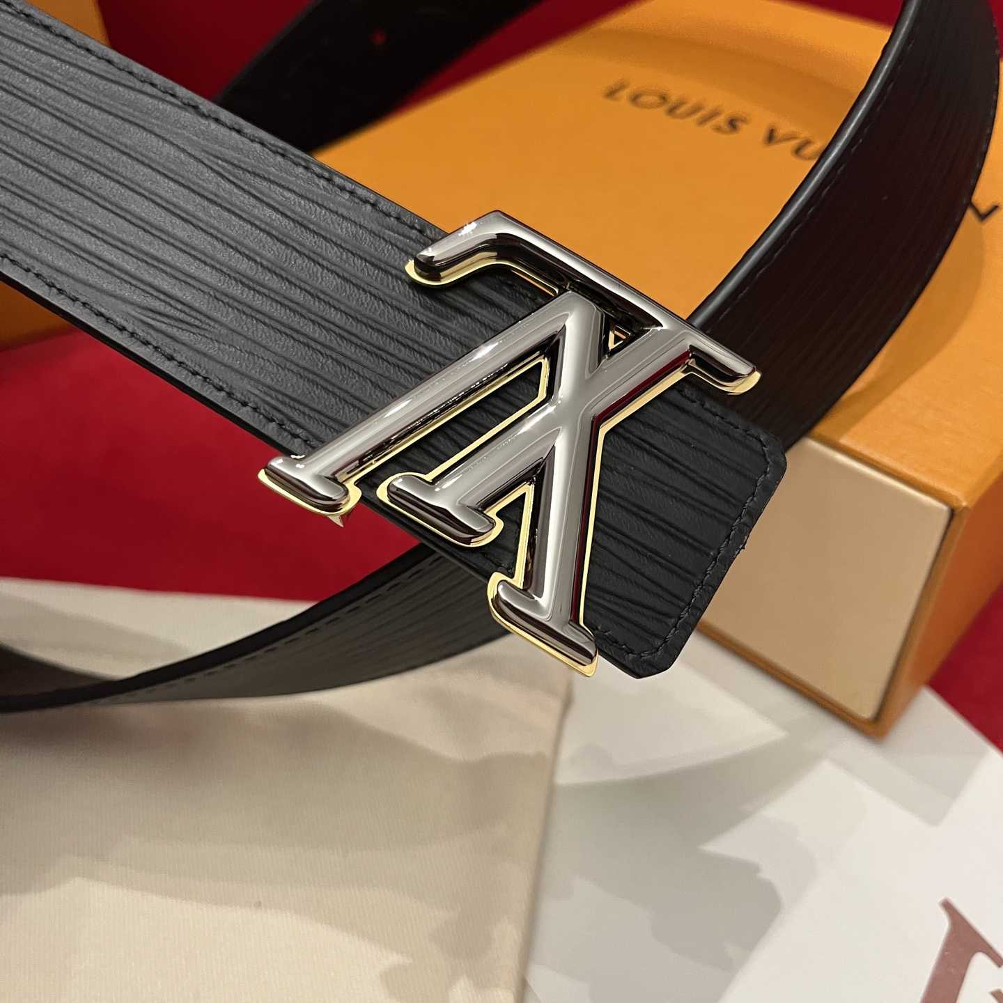 Louis Vuitton Reversible Belt  4cm - DopestKickz