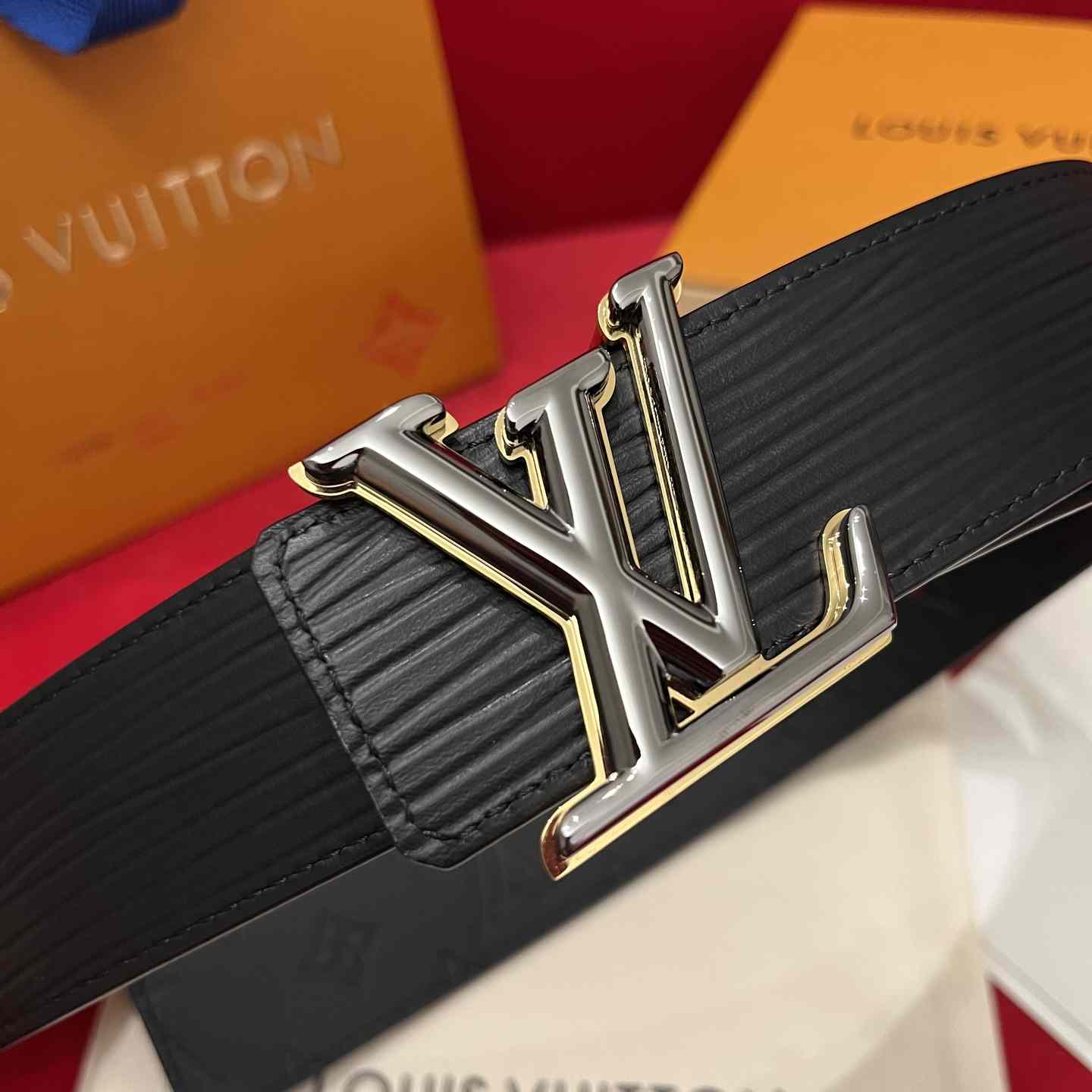 Louis Vuitton Reversible Belt  4cm - DopestKickz