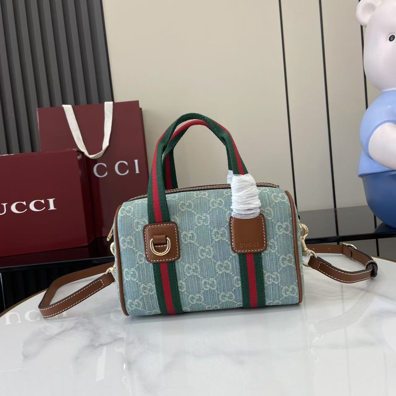 Gucci Mini GG Handbag - DopestKickz