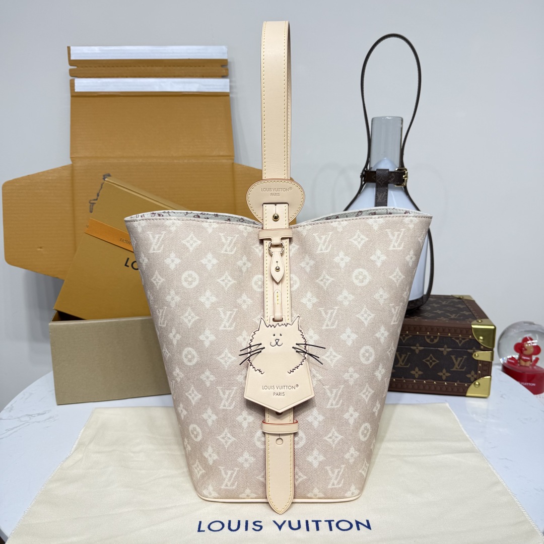 Louis Vuitton All In GM   M25727 - DopestKickz