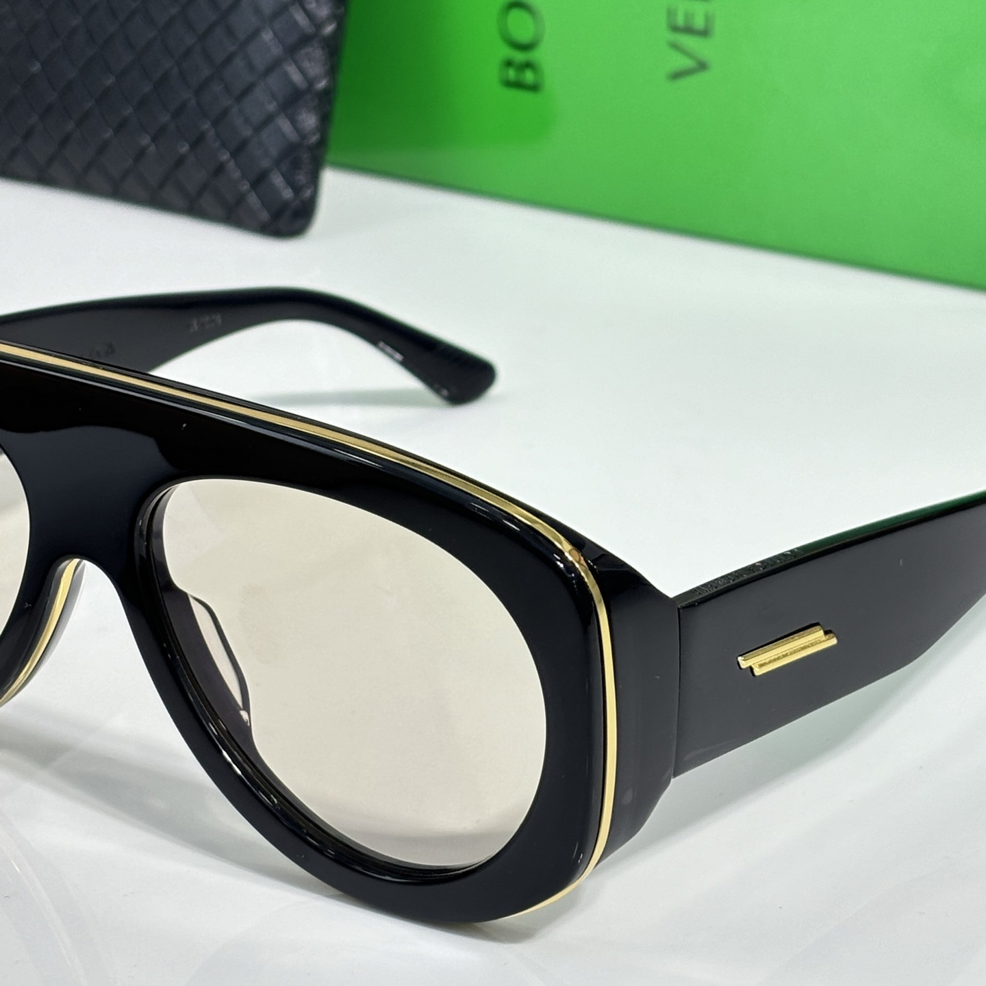 Bottega Veneta BV1362S Sunglasses   - DopestKickz