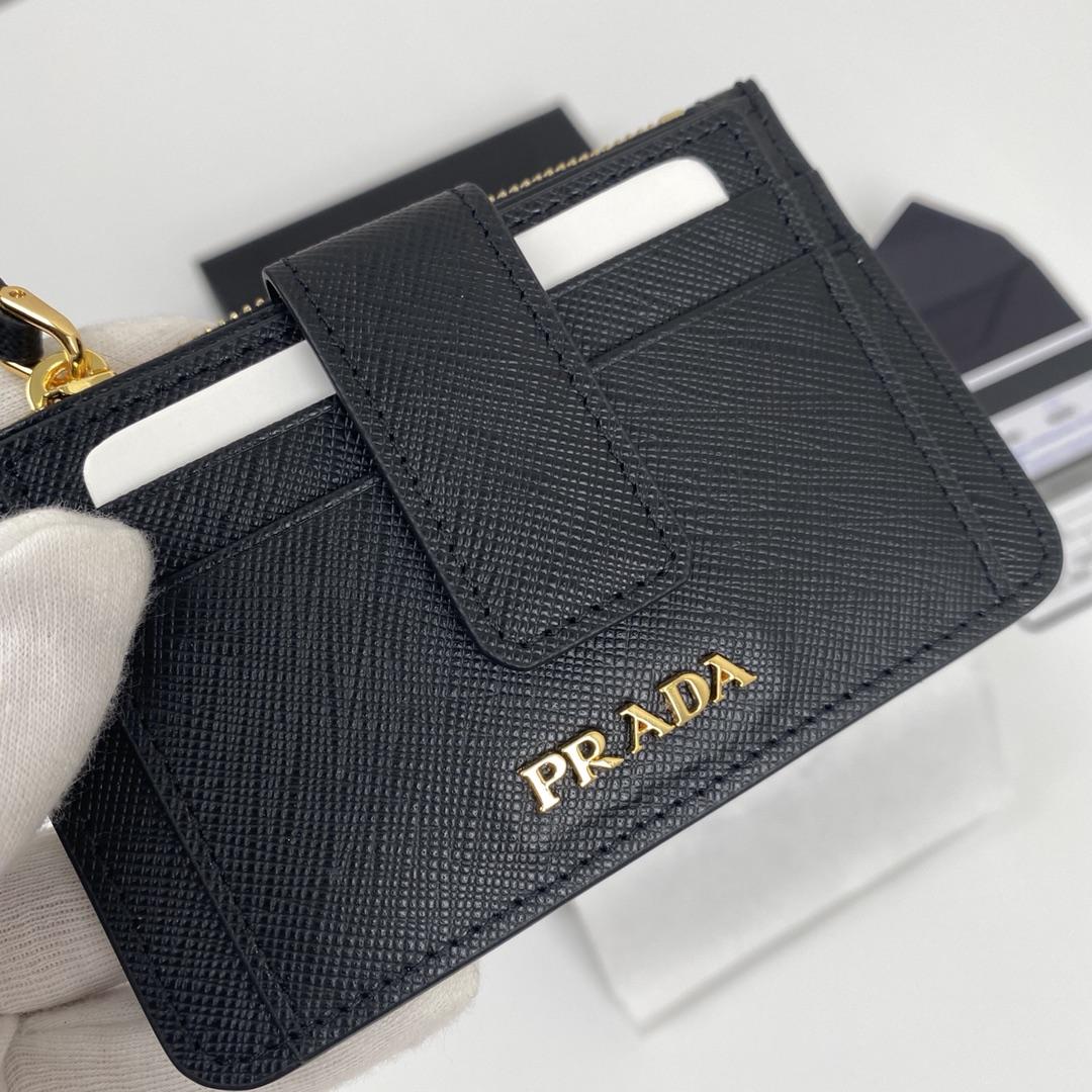 Prada Card Wallet （12-7.5cm） - DopestKickz