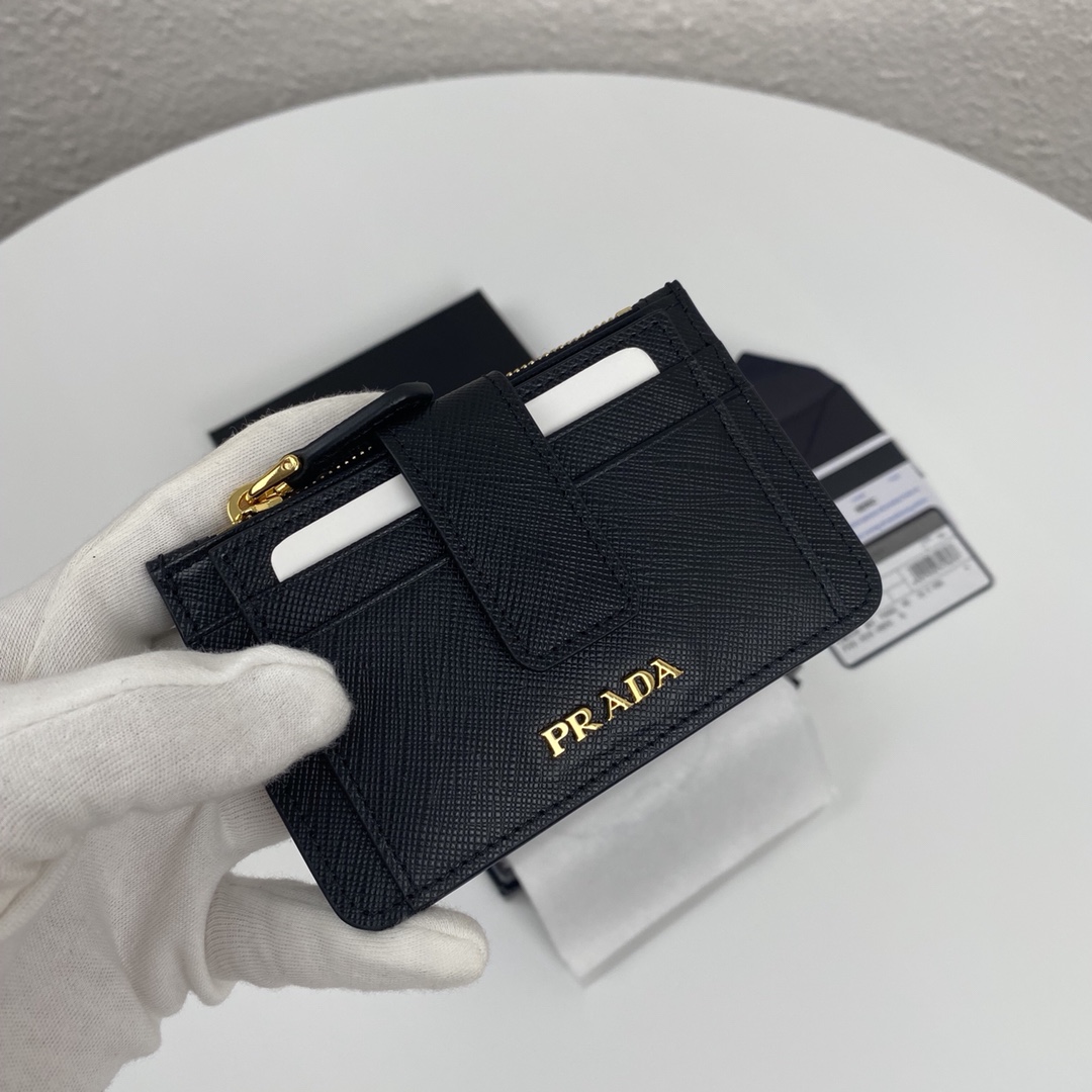 Prada Card Wallet （12-7.5cm） - DopestKickz