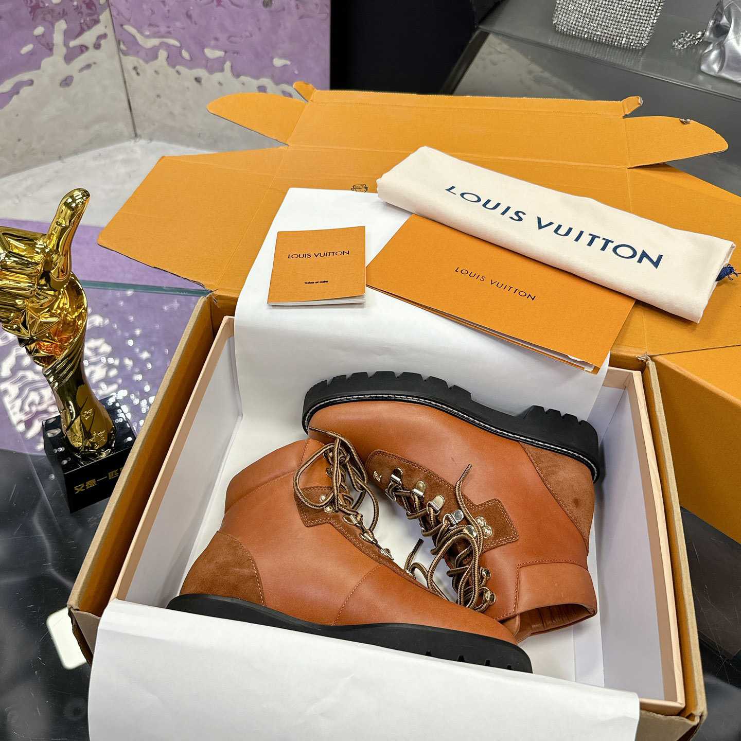 Louis Vuitton Territory Flat Ranger     1ACID8 - DopestKickz