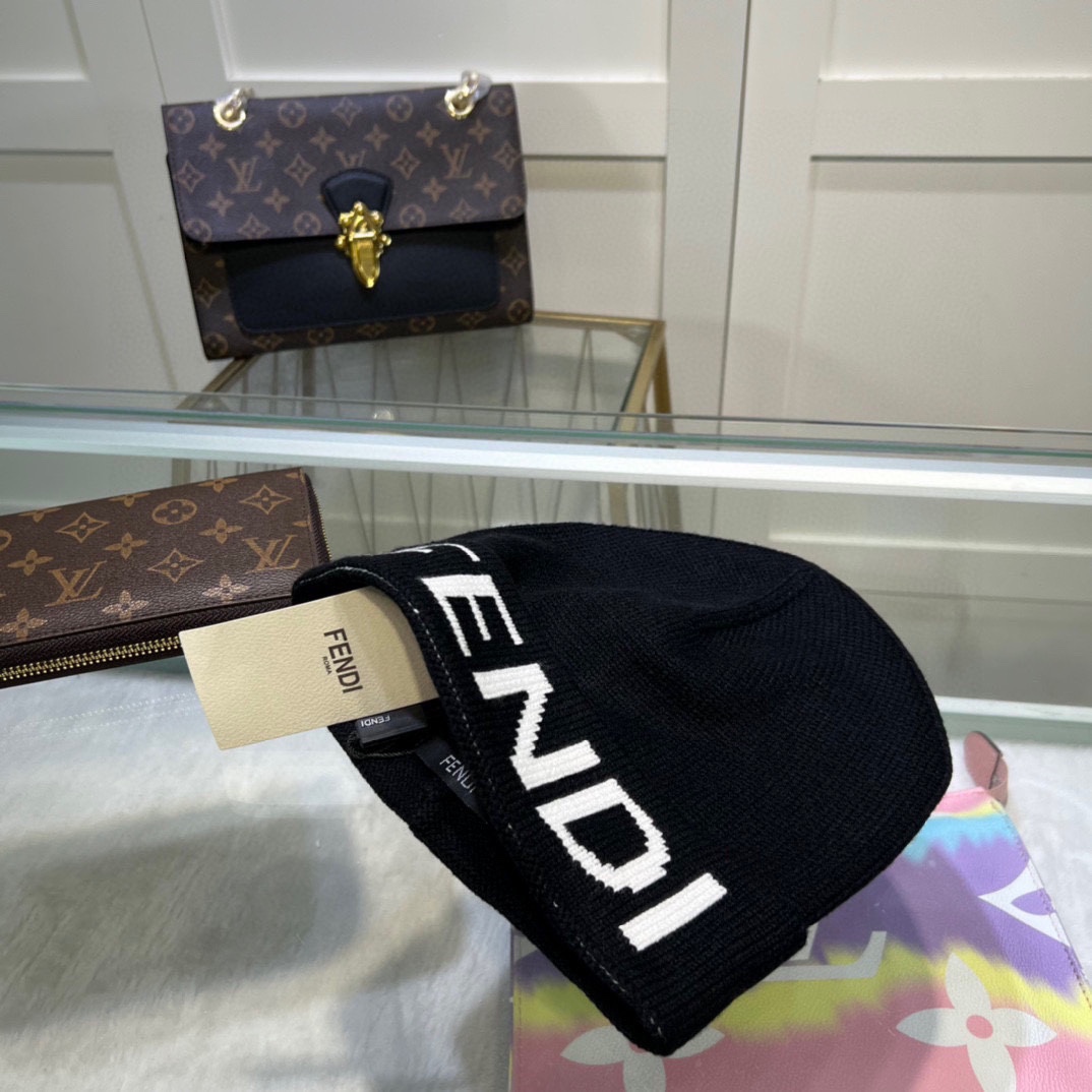 Fendi Beanie - DopestKickz