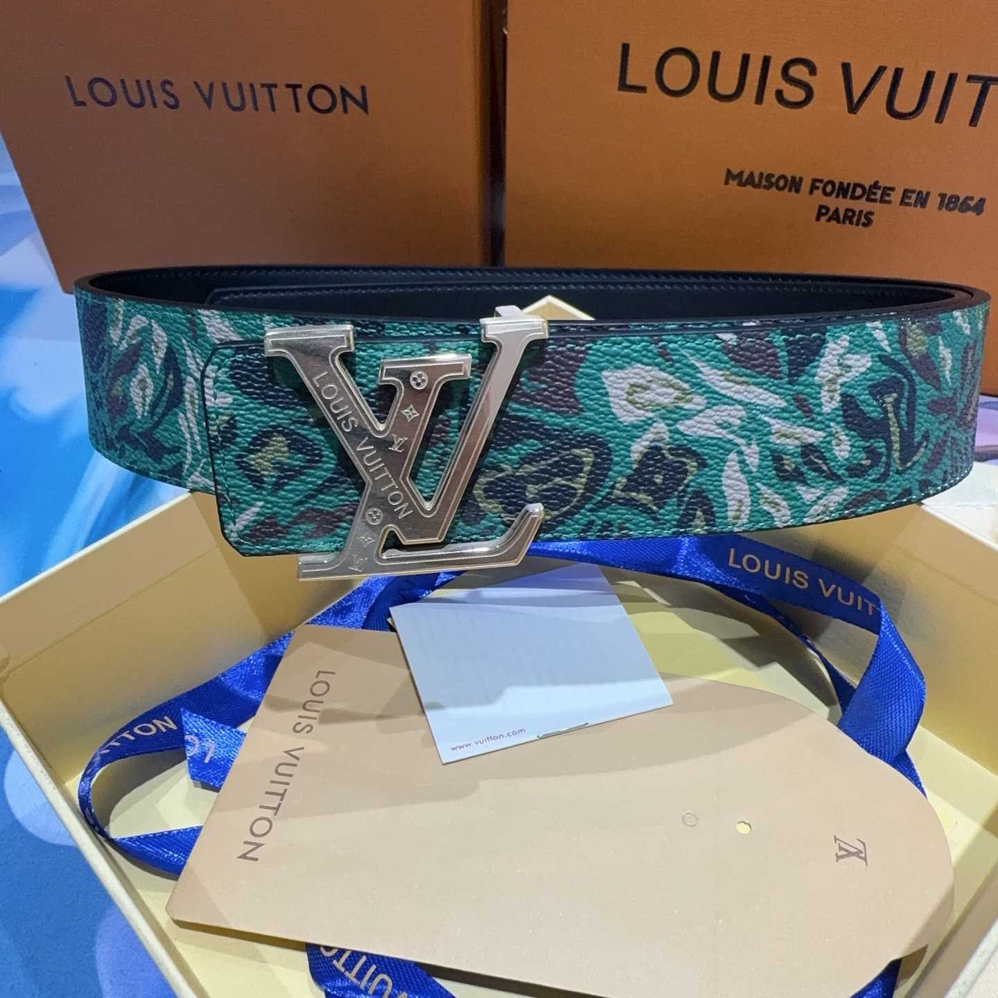Louis Vuitton 40mm Reversible Belt  - DopestKickz