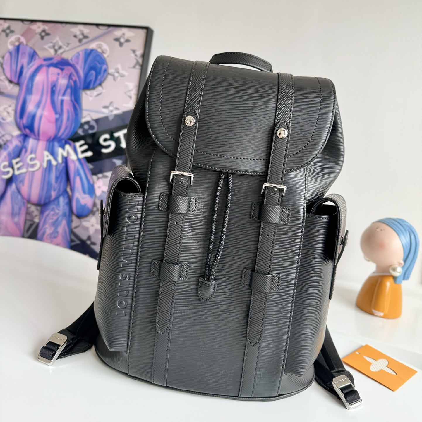 Louis Vuitton Christopher MM      M24326 - DopestKickz