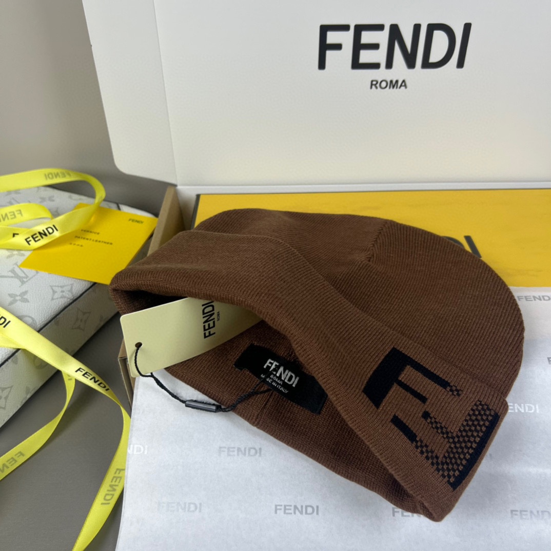 Fendi FF-jacquard Beanie - DopestKickz