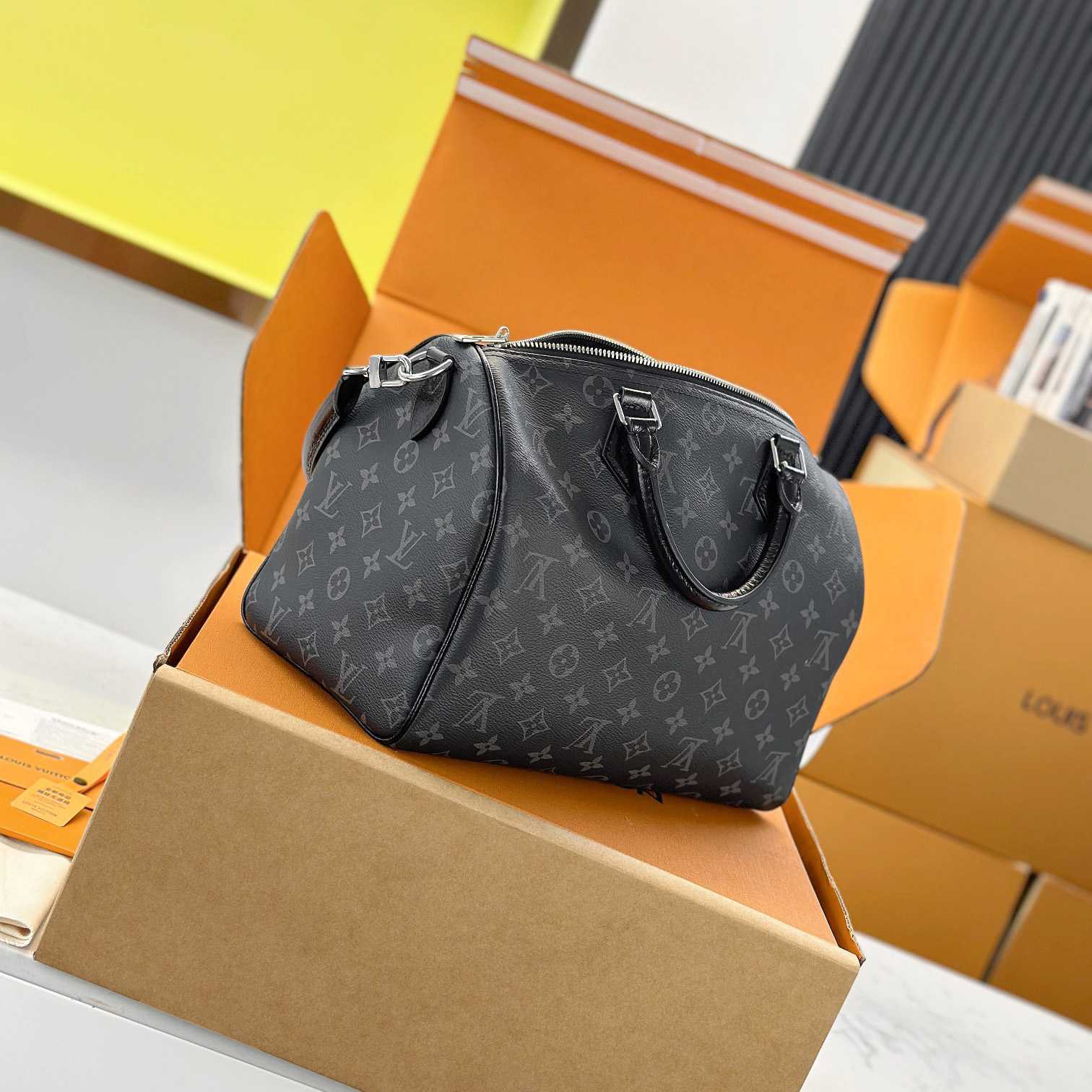 Louis Vuitton Speedy Soft 30   M15102 - DopestKickz