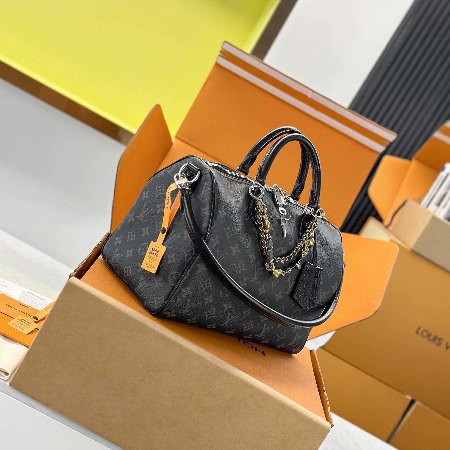 Louis Vuitton Speedy Soft 30   M15102 - DopestKickz