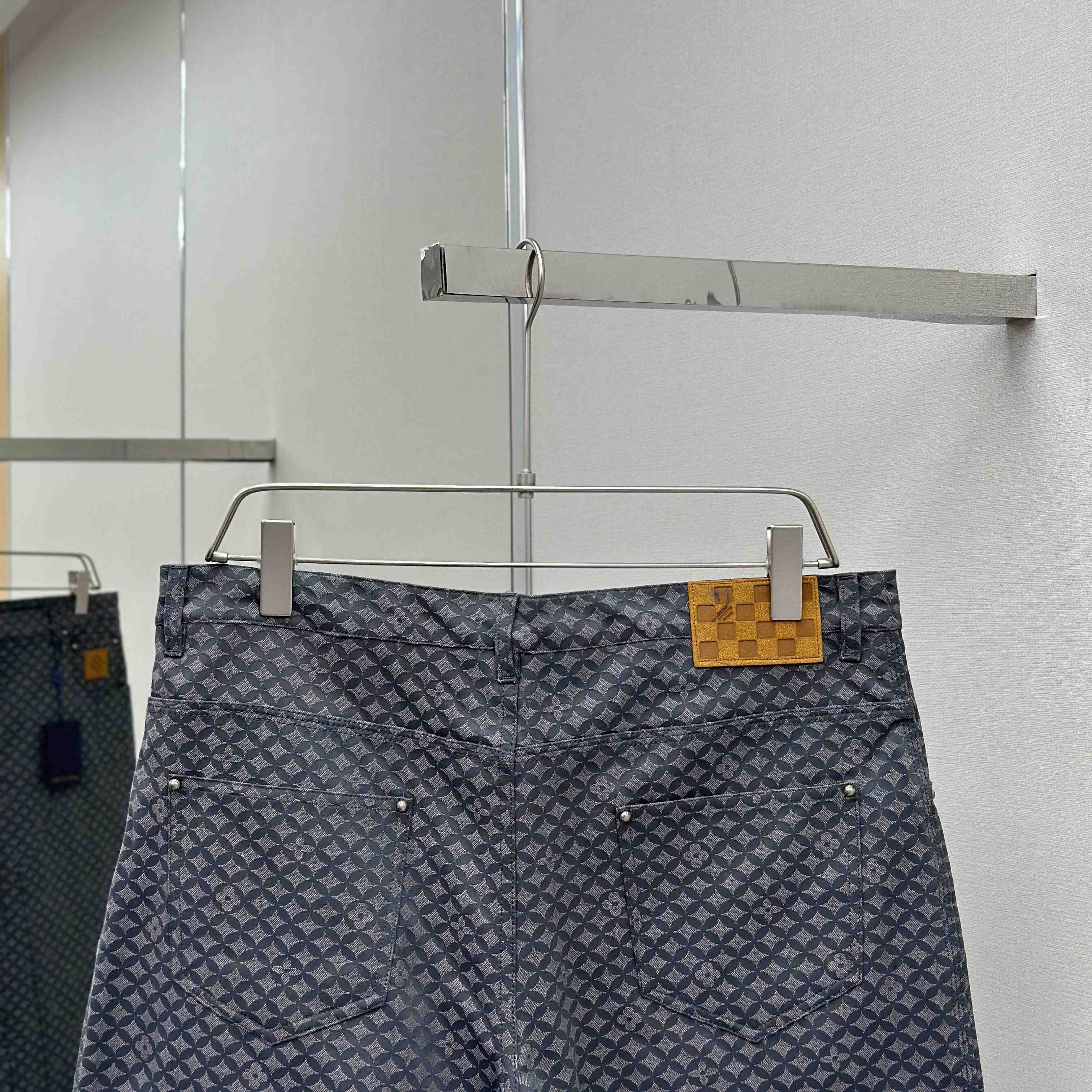 Louis Vuitton Workwear Pants   1AIMG8 - DopestKickz