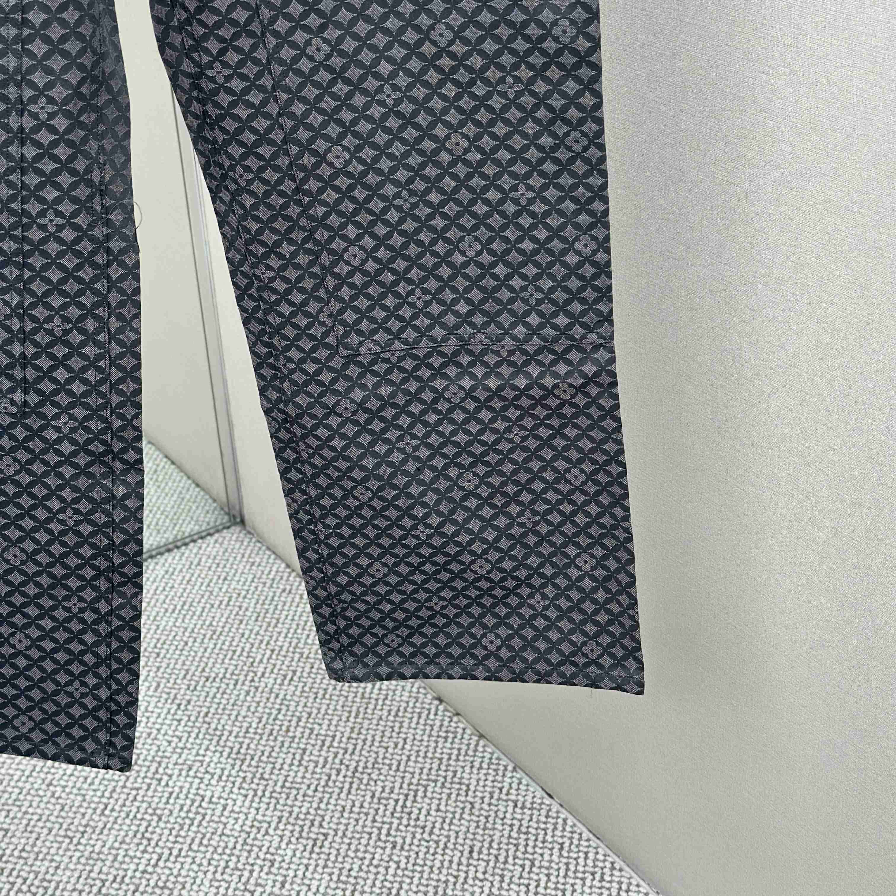 Louis Vuitton Workwear Pants   1AIMG8 - DopestKickz