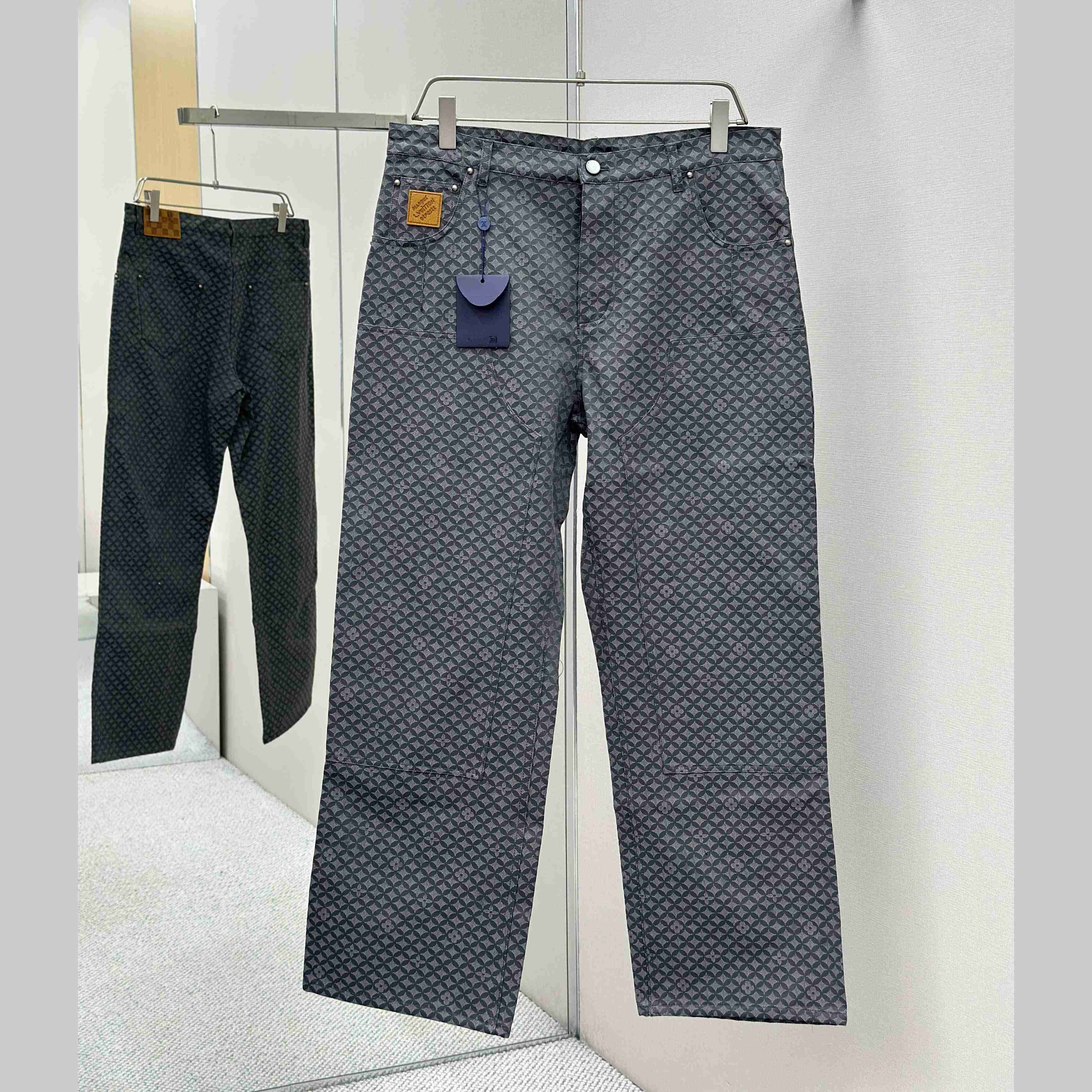 Louis Vuitton Workwear Pants   1AIMG8 - DopestKickz
