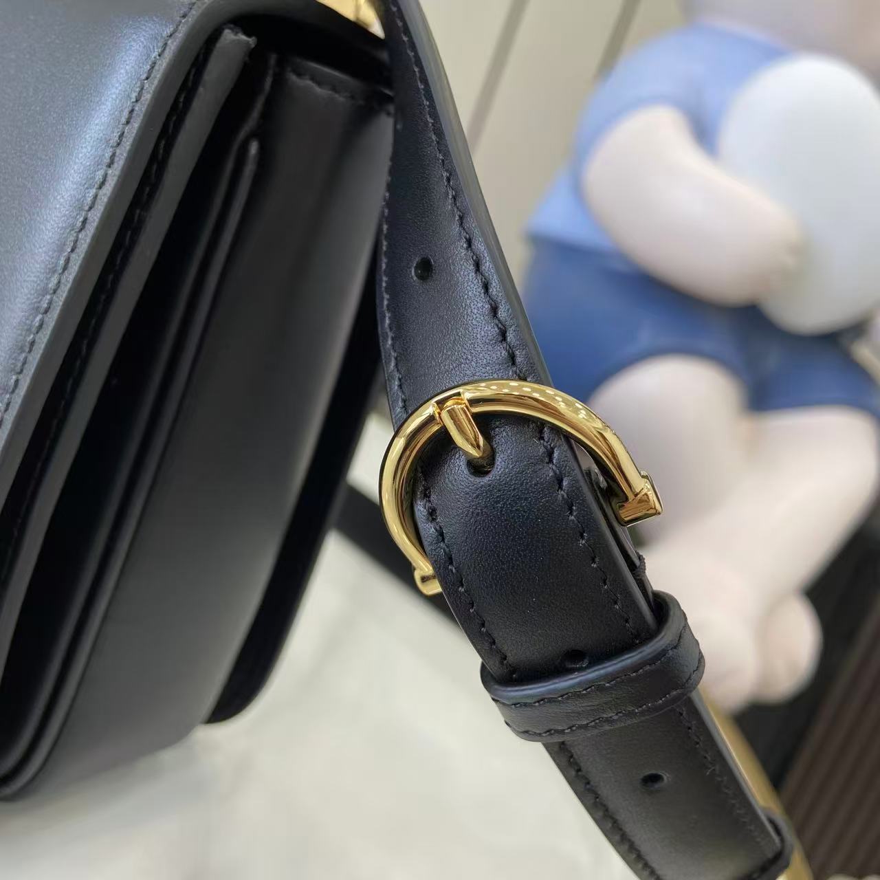 Gucci Siena Small Shoulder Bag - DopestKickz