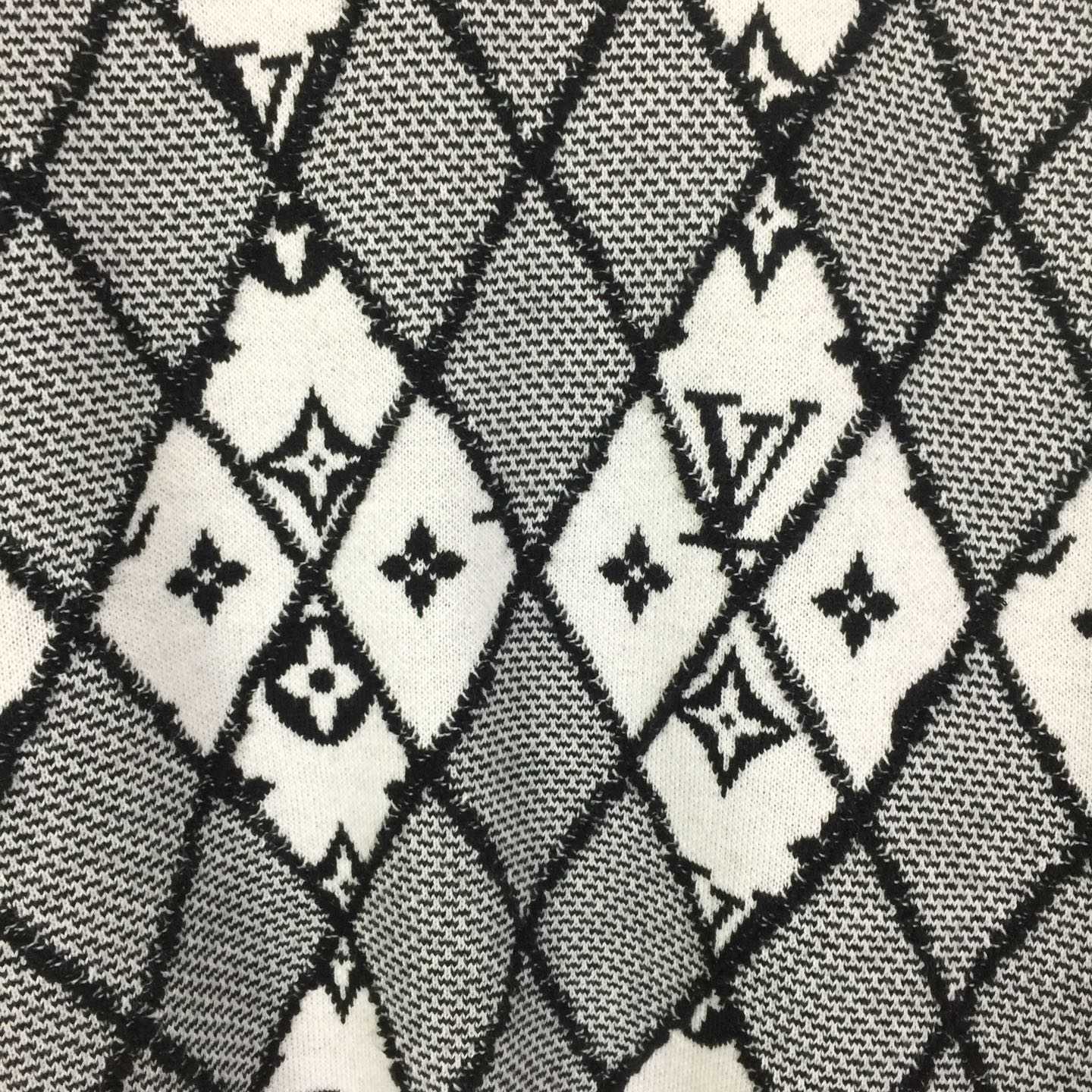 Louis Vuitton Wool Blend Pullover - DopestKickz