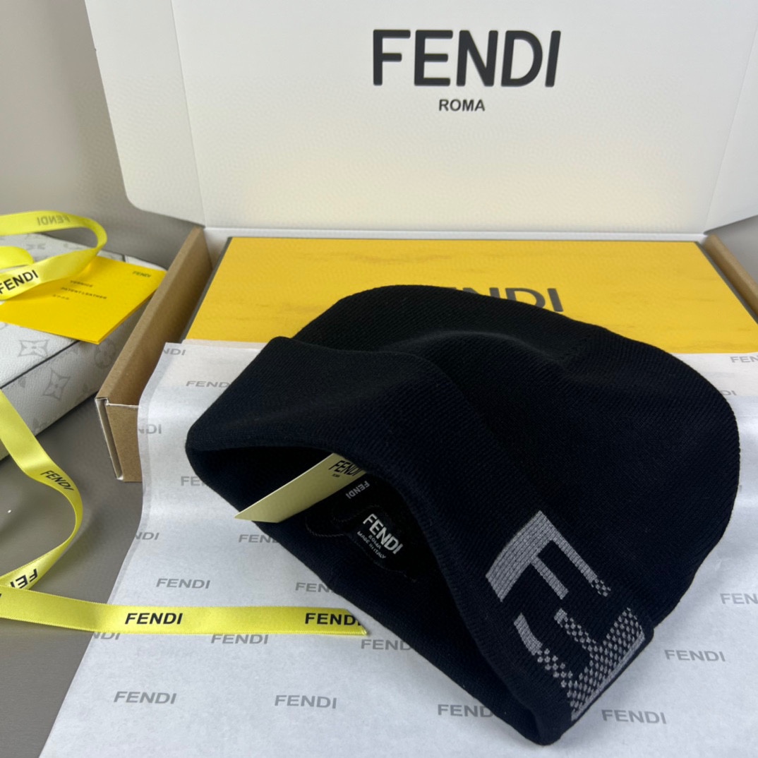 Fendi FF-jacquard Beanie - DopestKickz