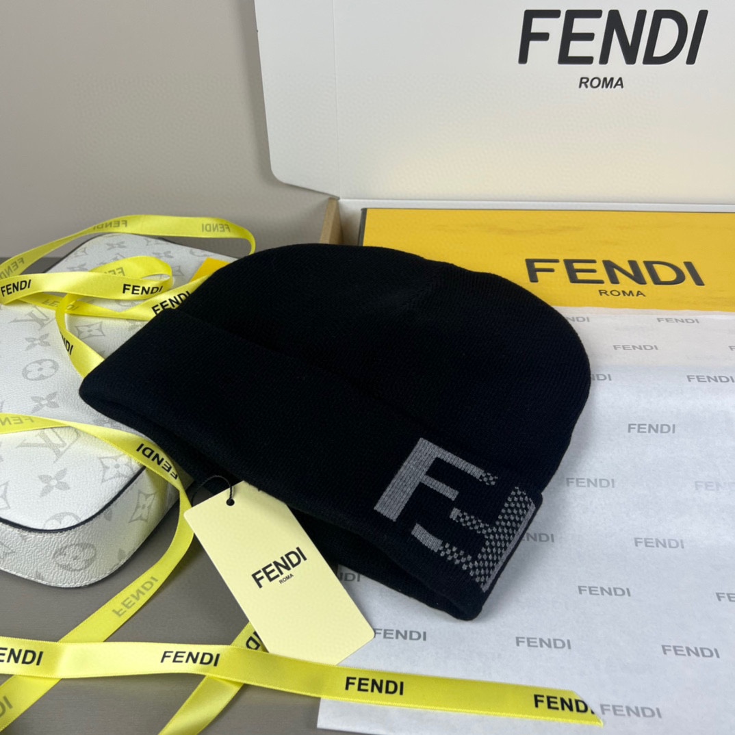 Fendi FF-jacquard Beanie - DopestKickz