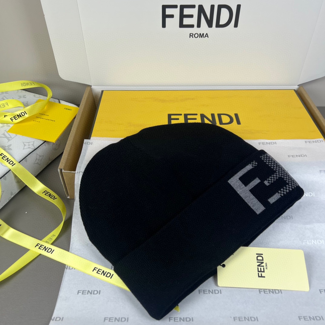 Fendi FF-jacquard Beanie - DopestKickz