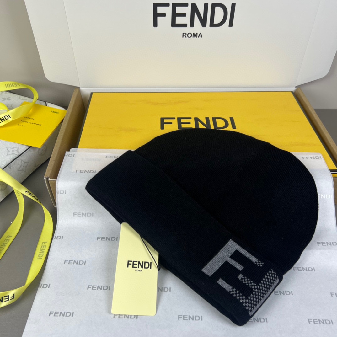 Fendi FF-jacquard Beanie - DopestKickz