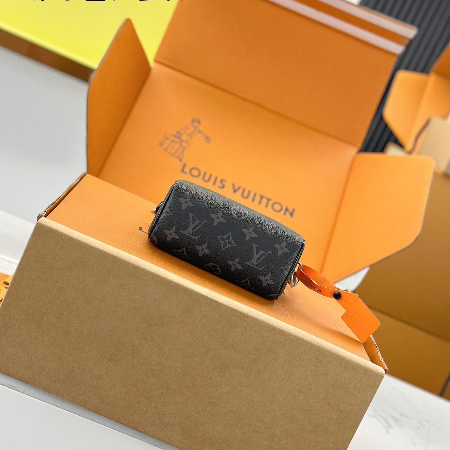 Louis Vuitton Nano Speedy   M26573 - DopestKickz