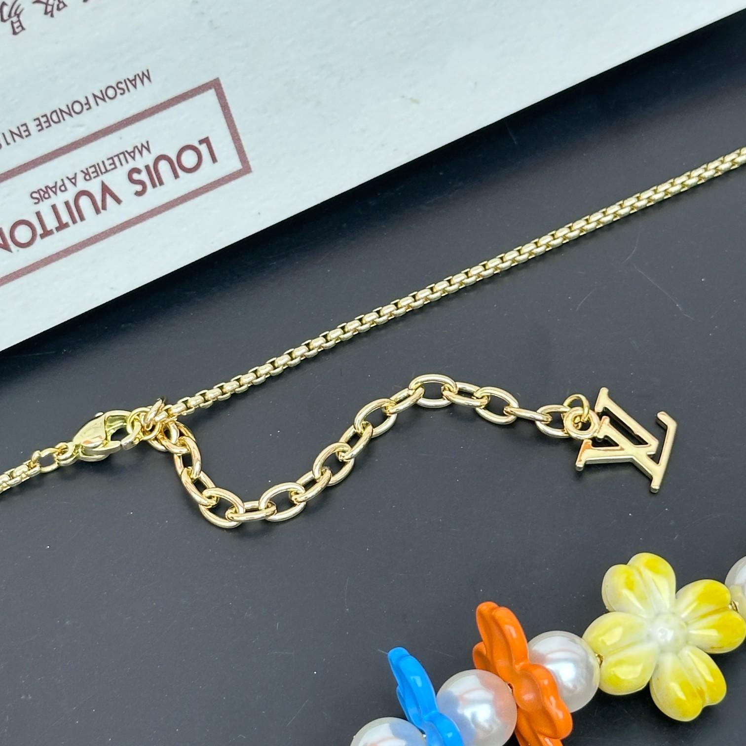 Louis Vuitton LV Surfin' Flower Necklace  - DopestKickz