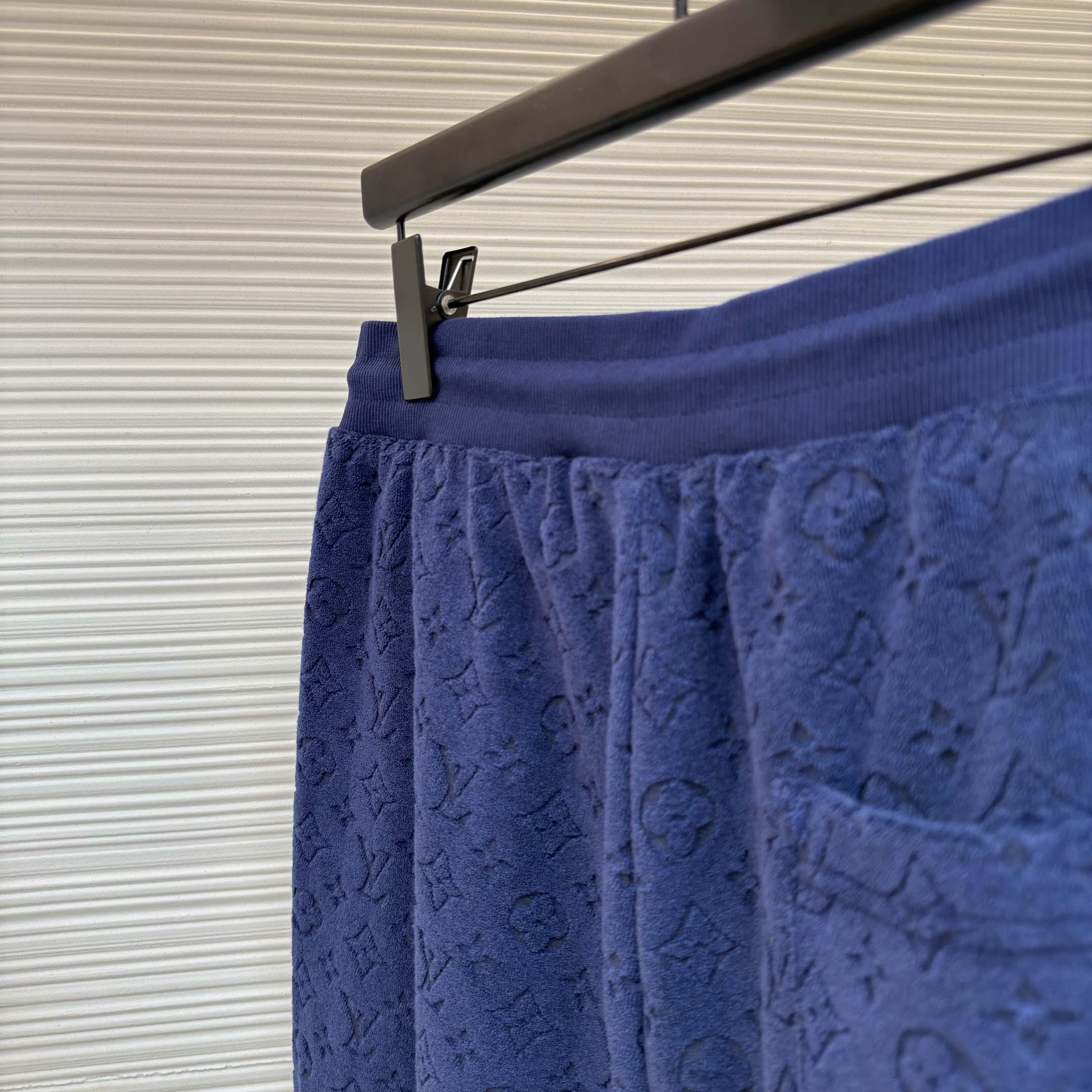 Louis Vuitton Monogram French Terry Shorts    1AHUX6 - DopestKickz