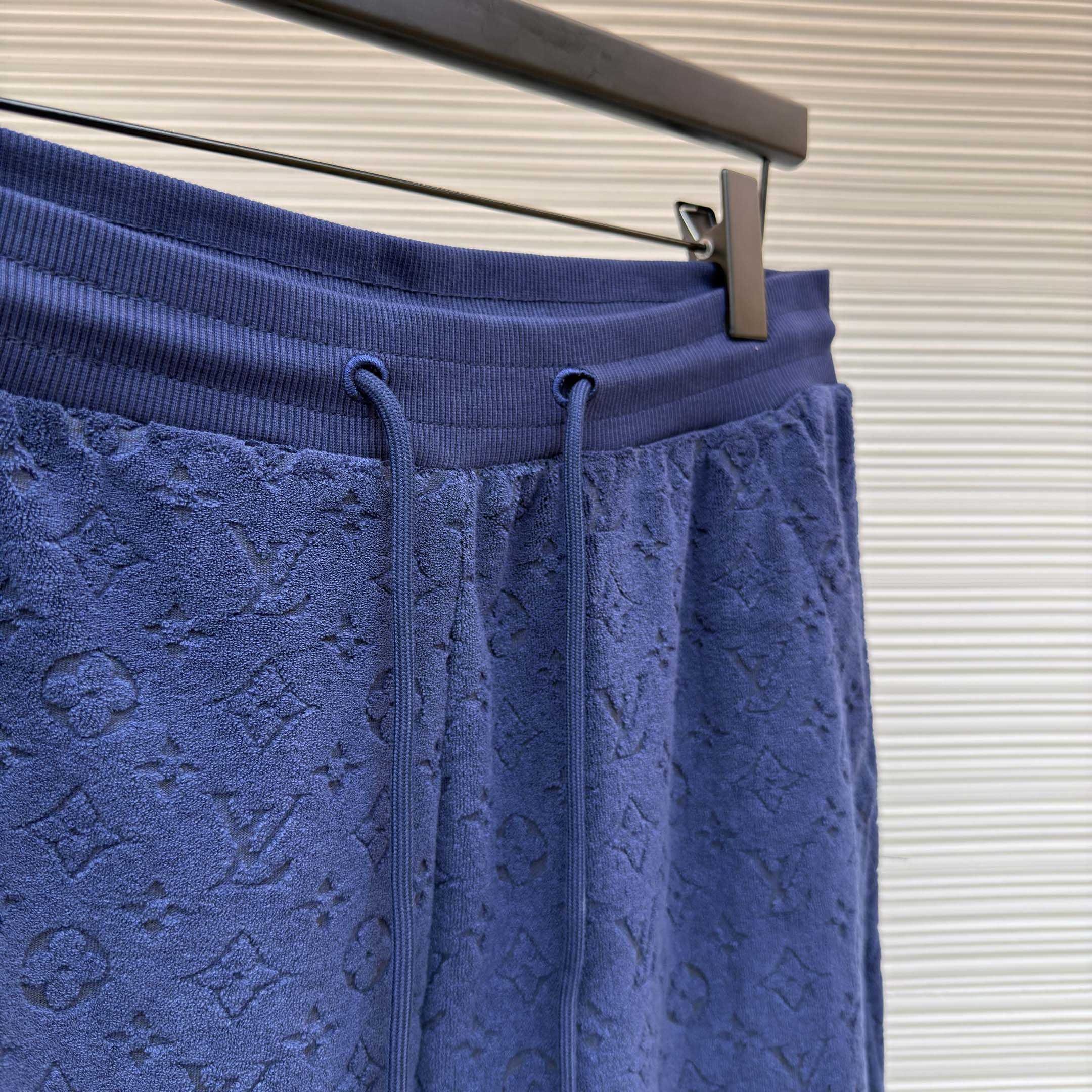 Louis Vuitton Monogram French Terry Shorts    1AHUX6 - DopestKickz