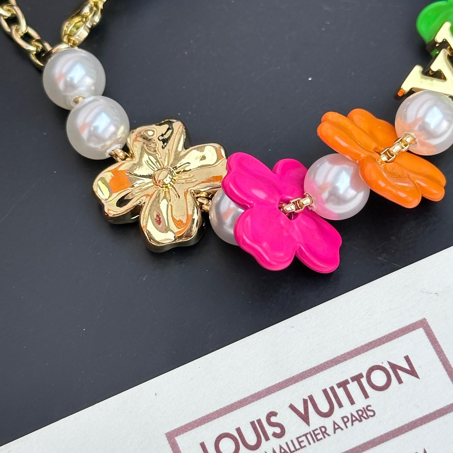 Louis Vuitton LV Surfin' Flower Bracelet   M1603A - DopestKickz