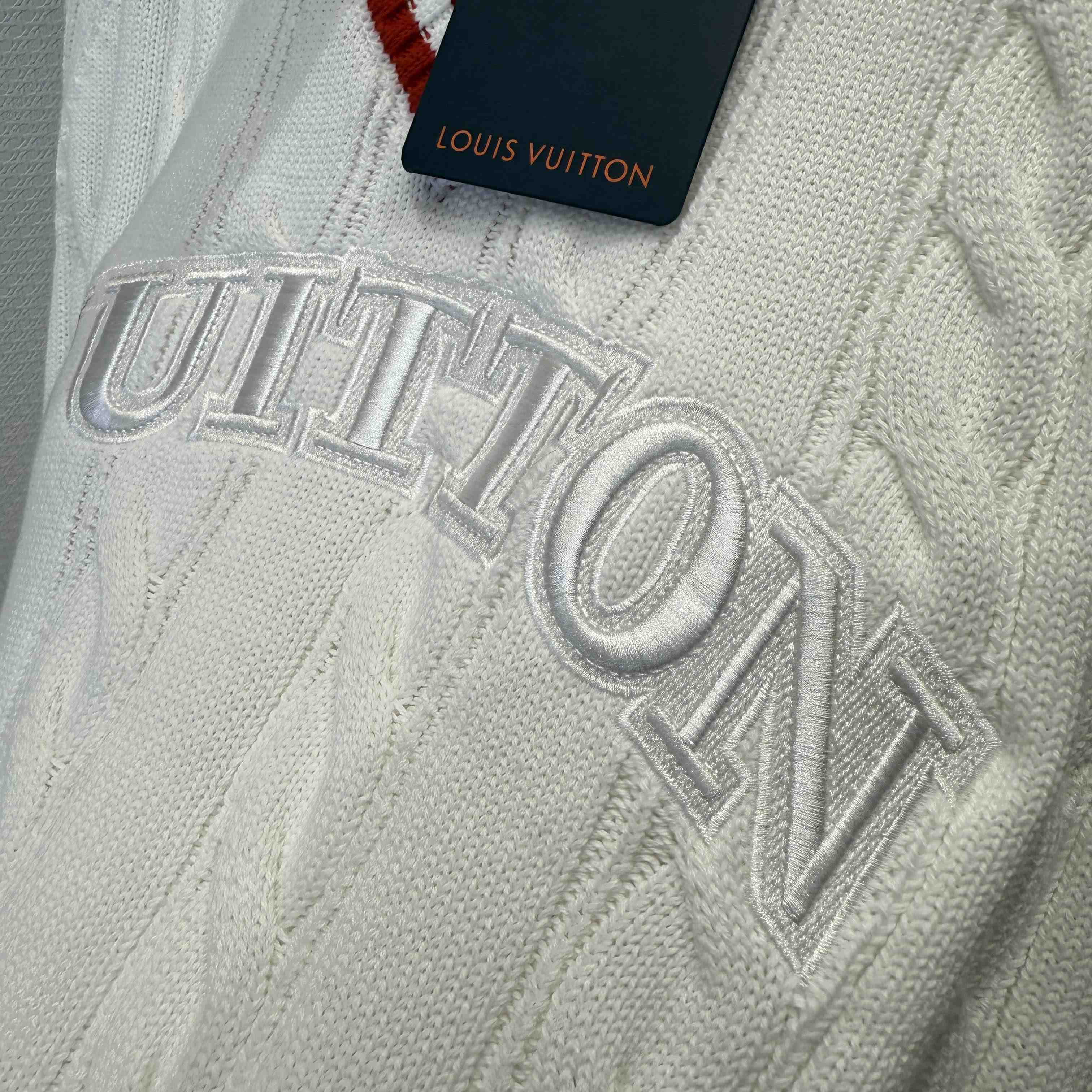 Louis Vuitton Preppy V-Neck Cable Pullover   1AIJYR - DopestKickz