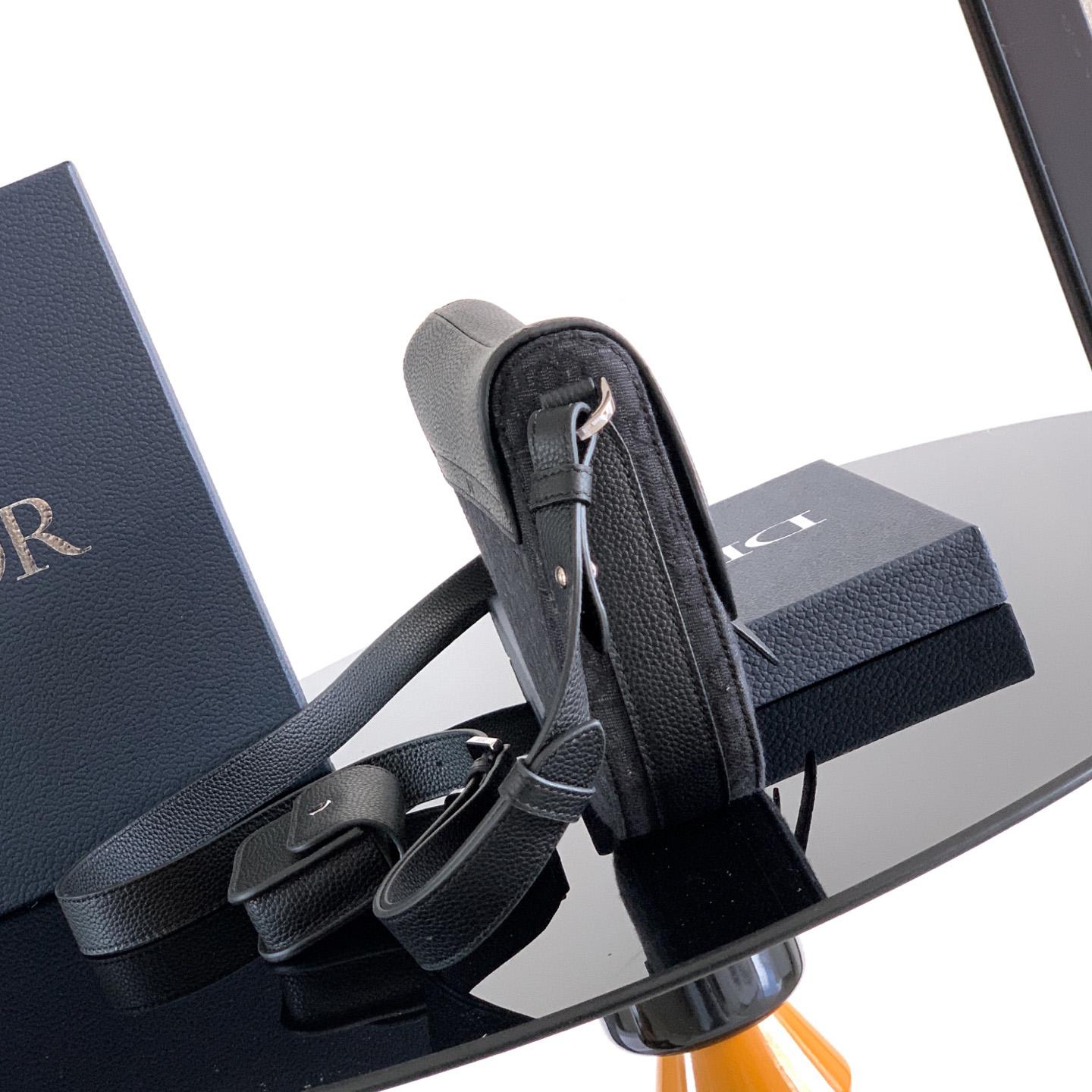 Dior Saddle Bag  - DopestKickz