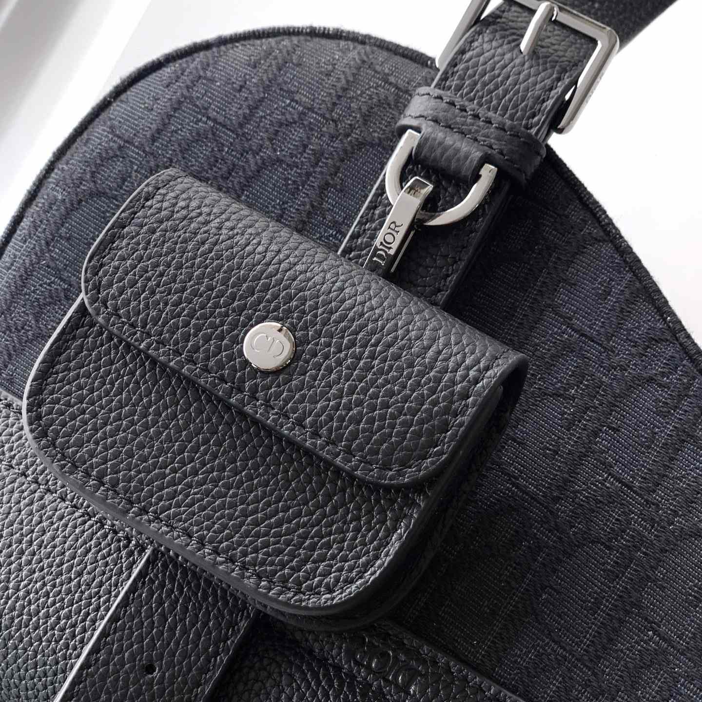 Dior Saddle Bag  - DopestKickz