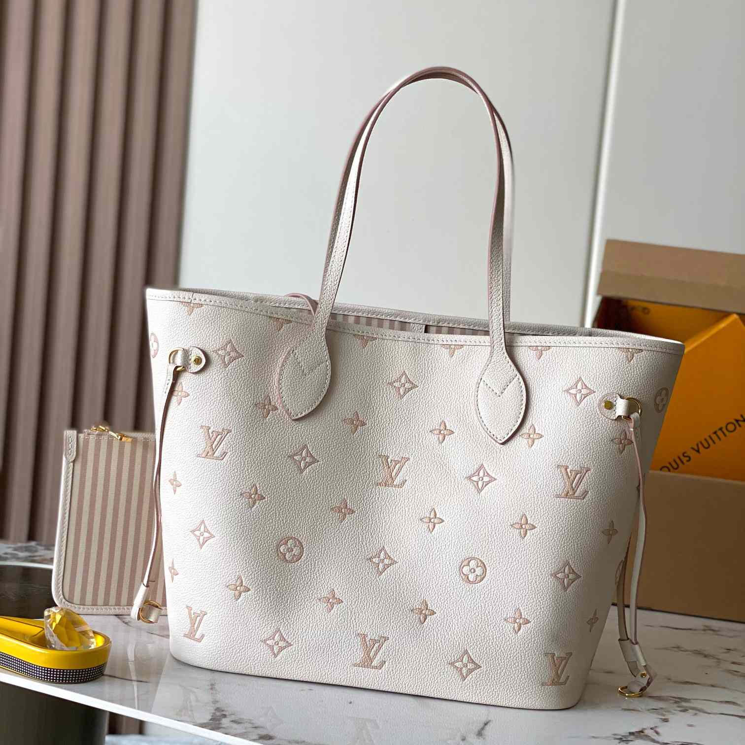 Louis Vuitton Neverfull MM   M14285 - DopestKickz