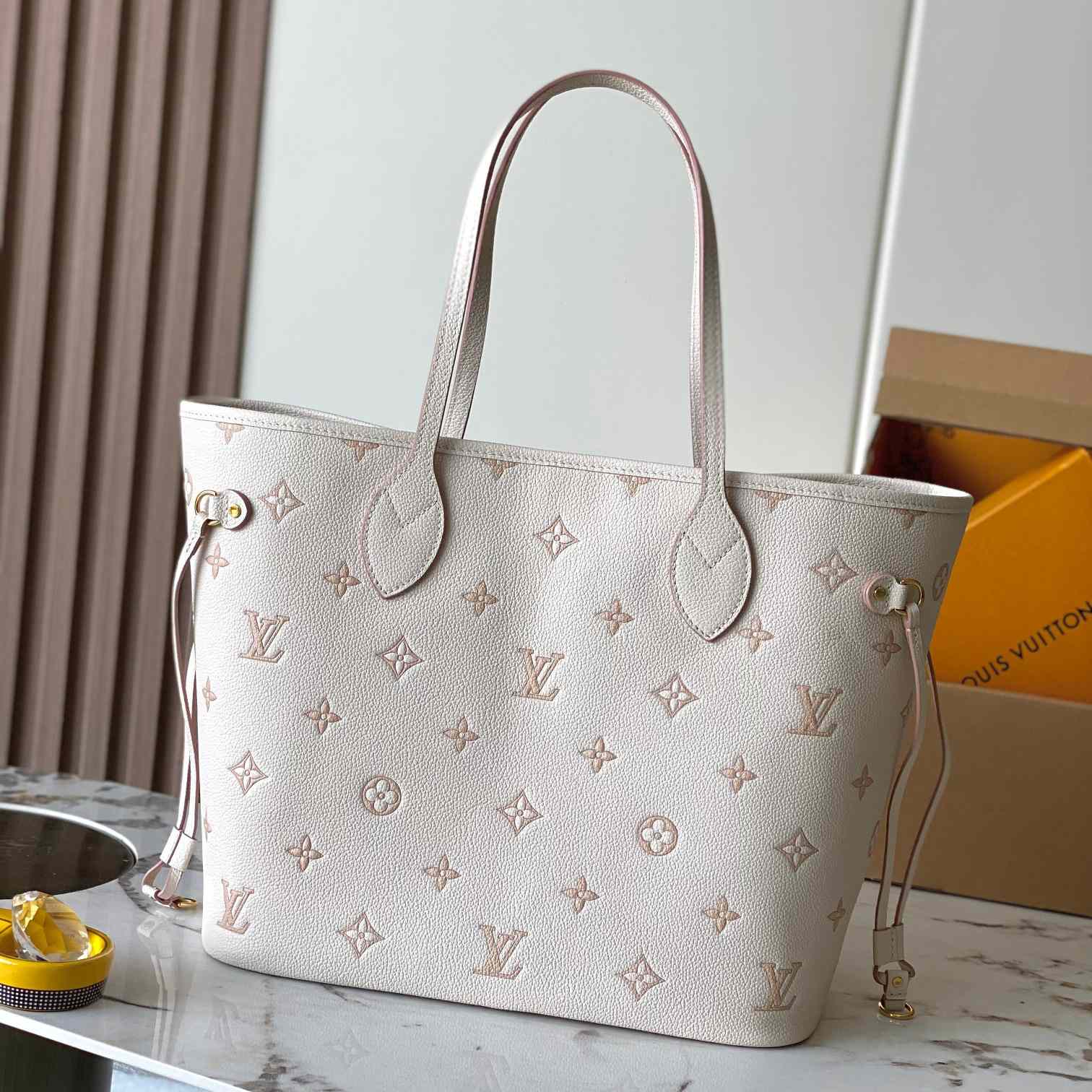 Louis Vuitton Neverfull MM   M14285 - DopestKickz