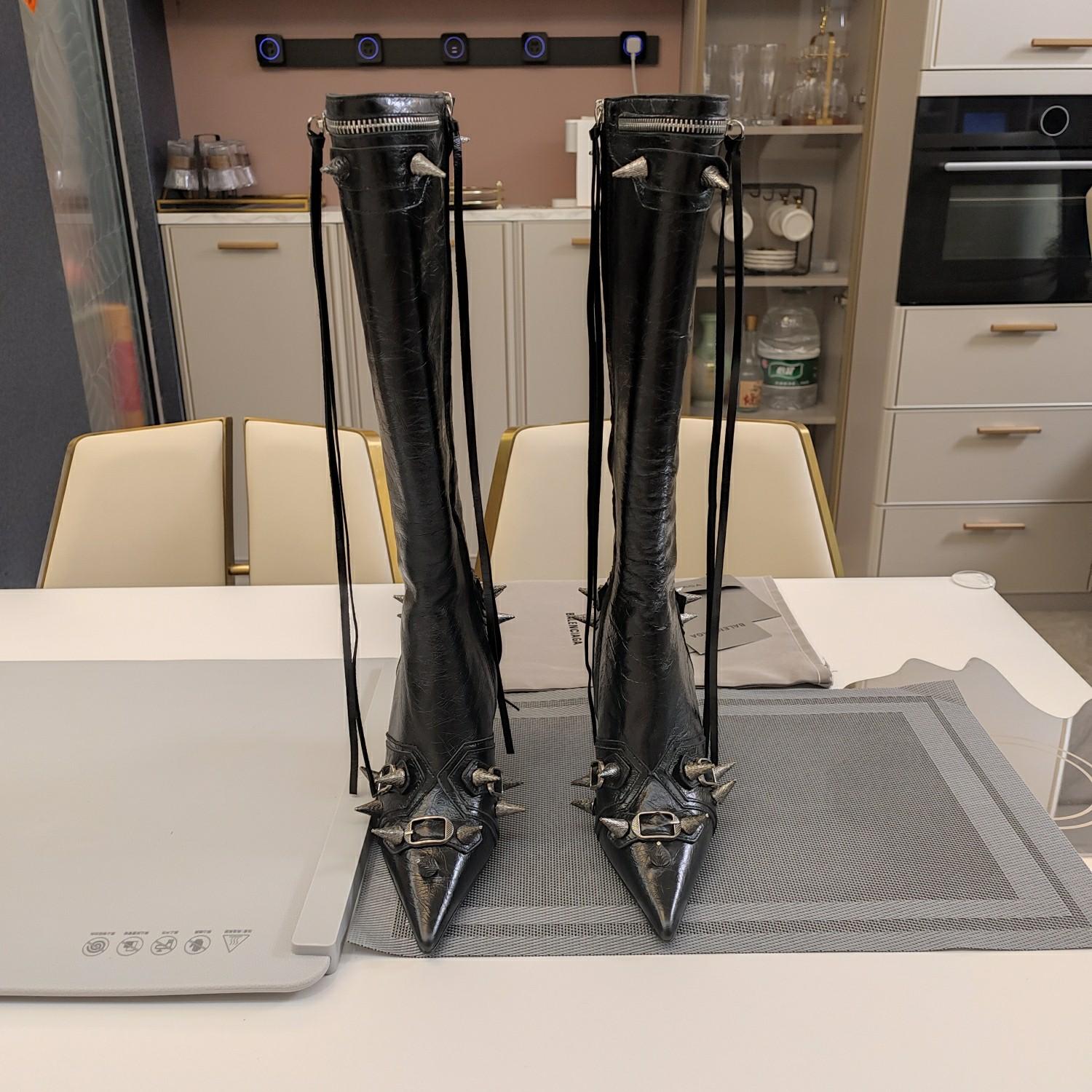 Balenciaga Cagole 90mm Boot In Black - DopestKickz