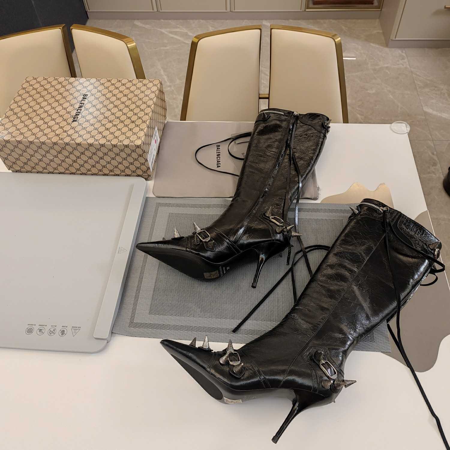 Balenciaga Cagole 90mm Boot In Black - DopestKickz