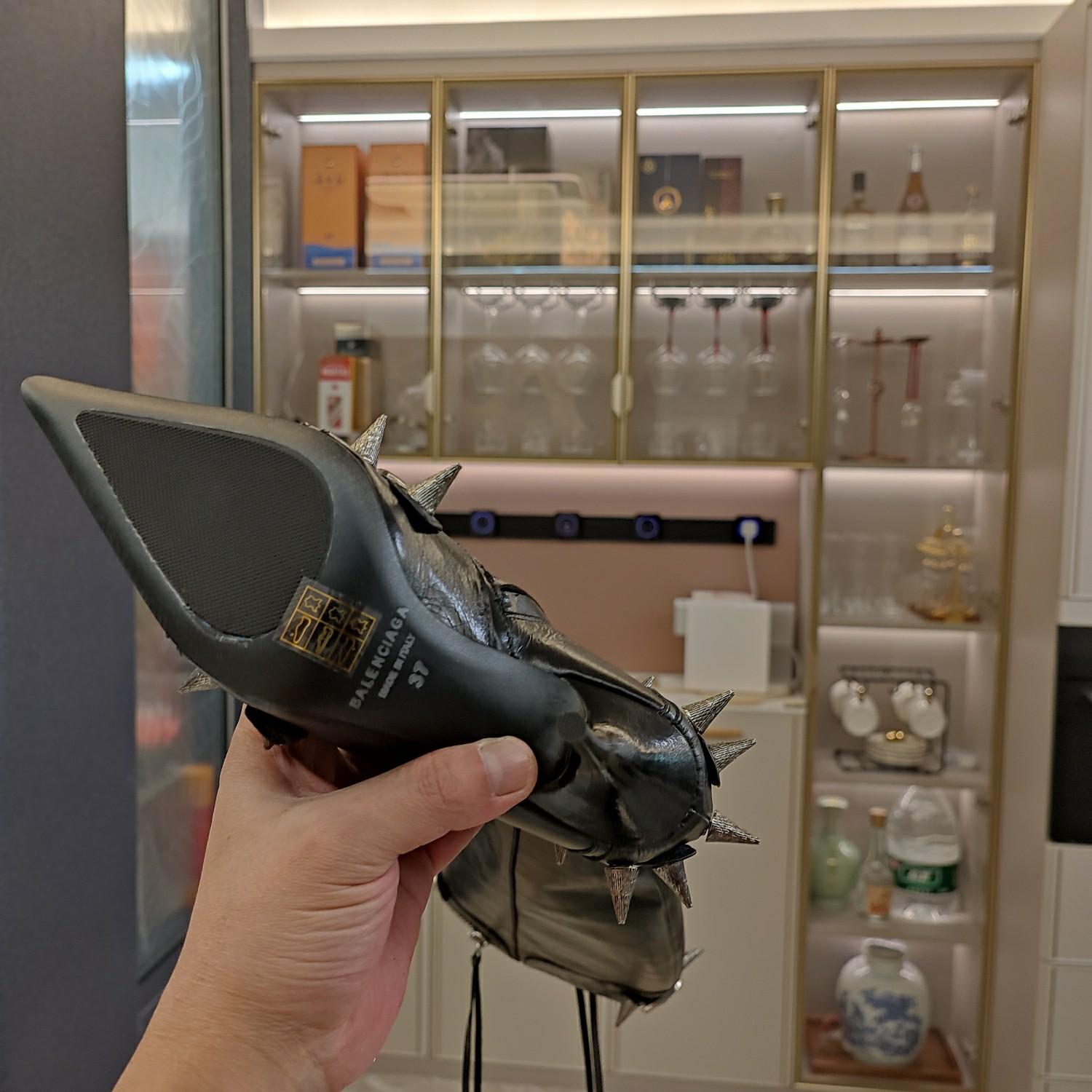 Balenciaga Cagole 90mm Boot In Black - DopestKickz