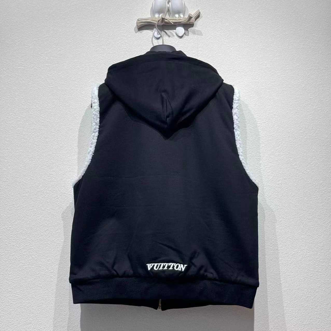 Louis Vuitton Reversible Fleece Gilet    - DopestKickz