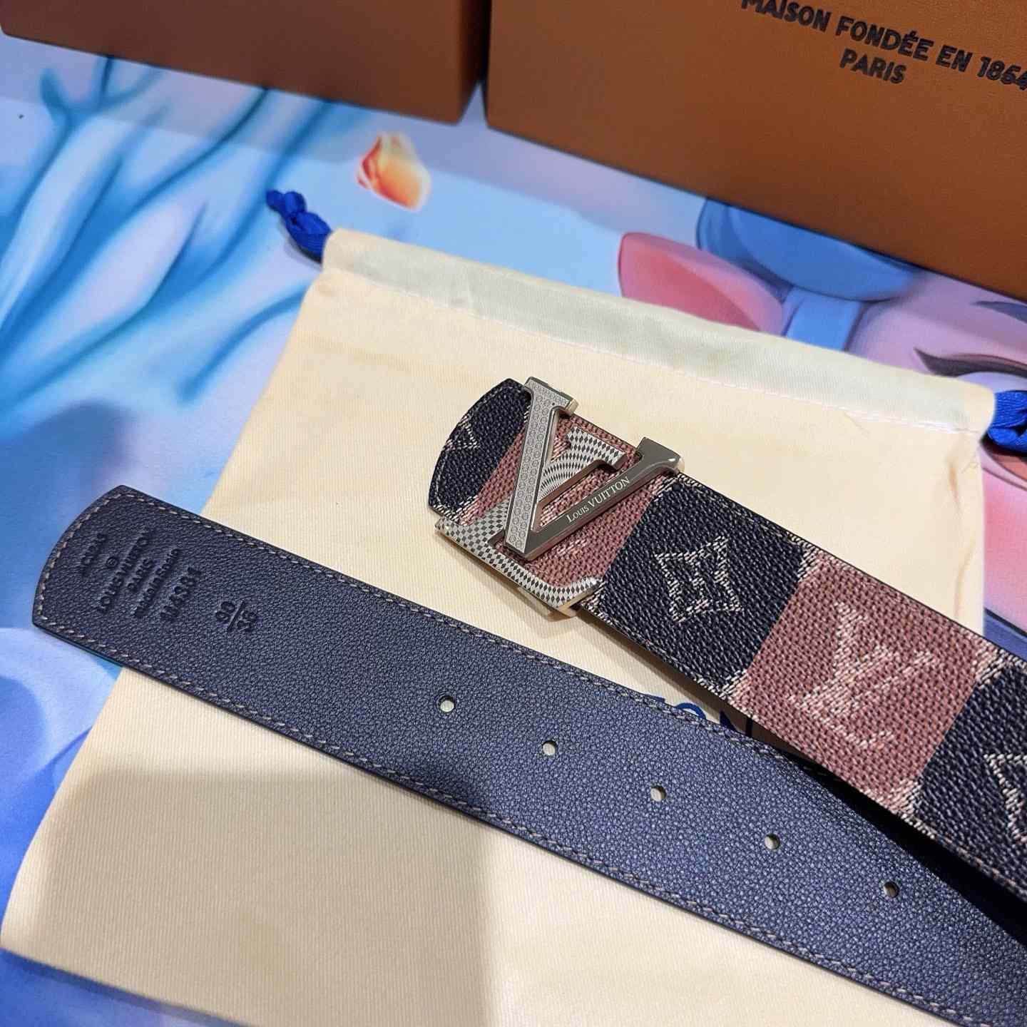 Louis Vuitton 40mm Reversible Belt  - DopestKickz