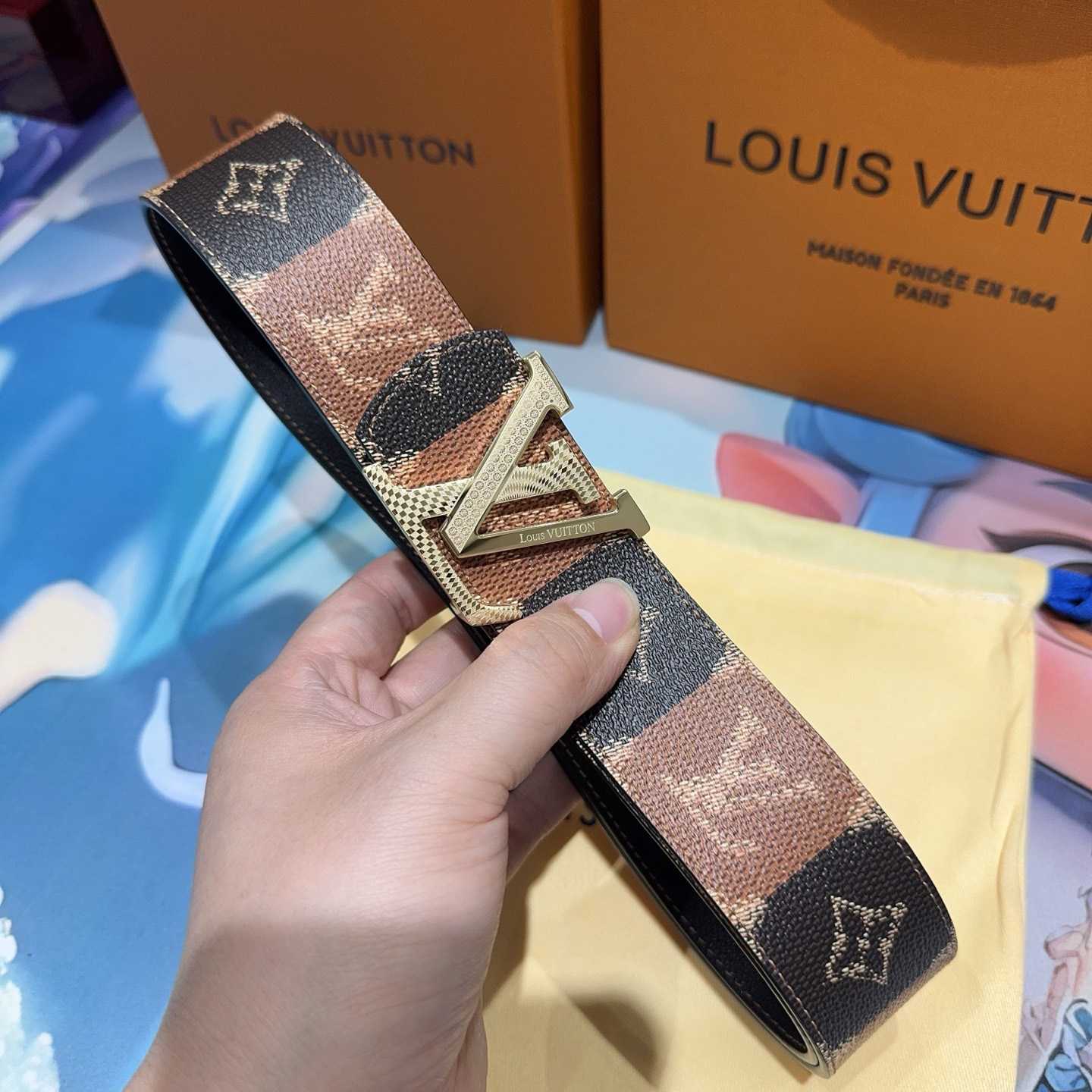 Louis Vuitton 40mm Reversible Belt  - DopestKickz