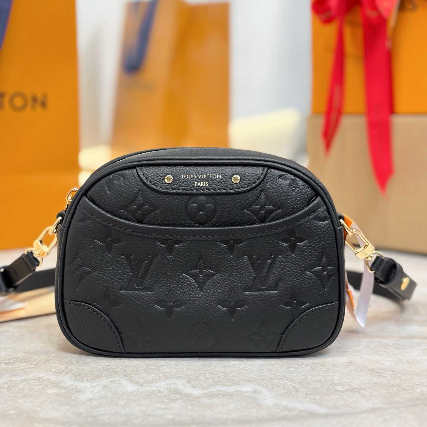 Louis Vuitton Tiny Camera Bag   M25518 - DopestKickz