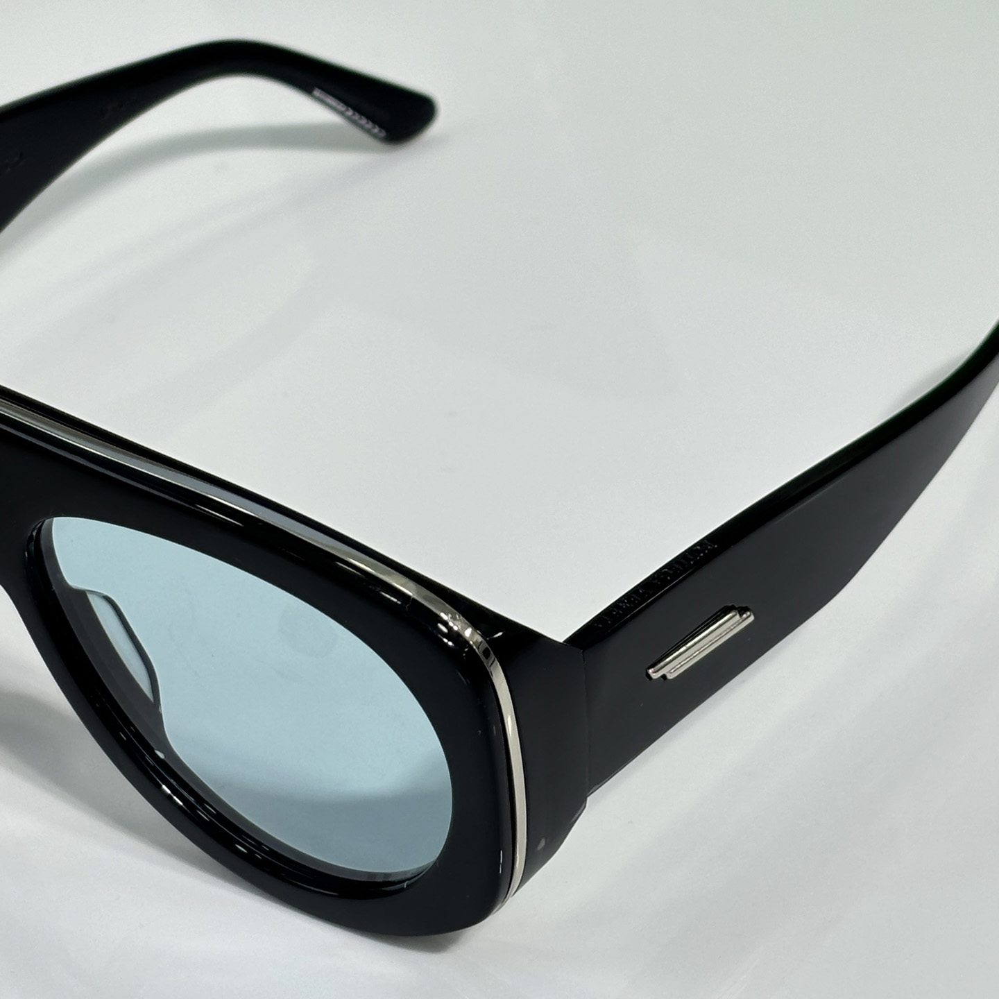 Bottega Veneta BV1362S Sunglasses   - DopestKickz