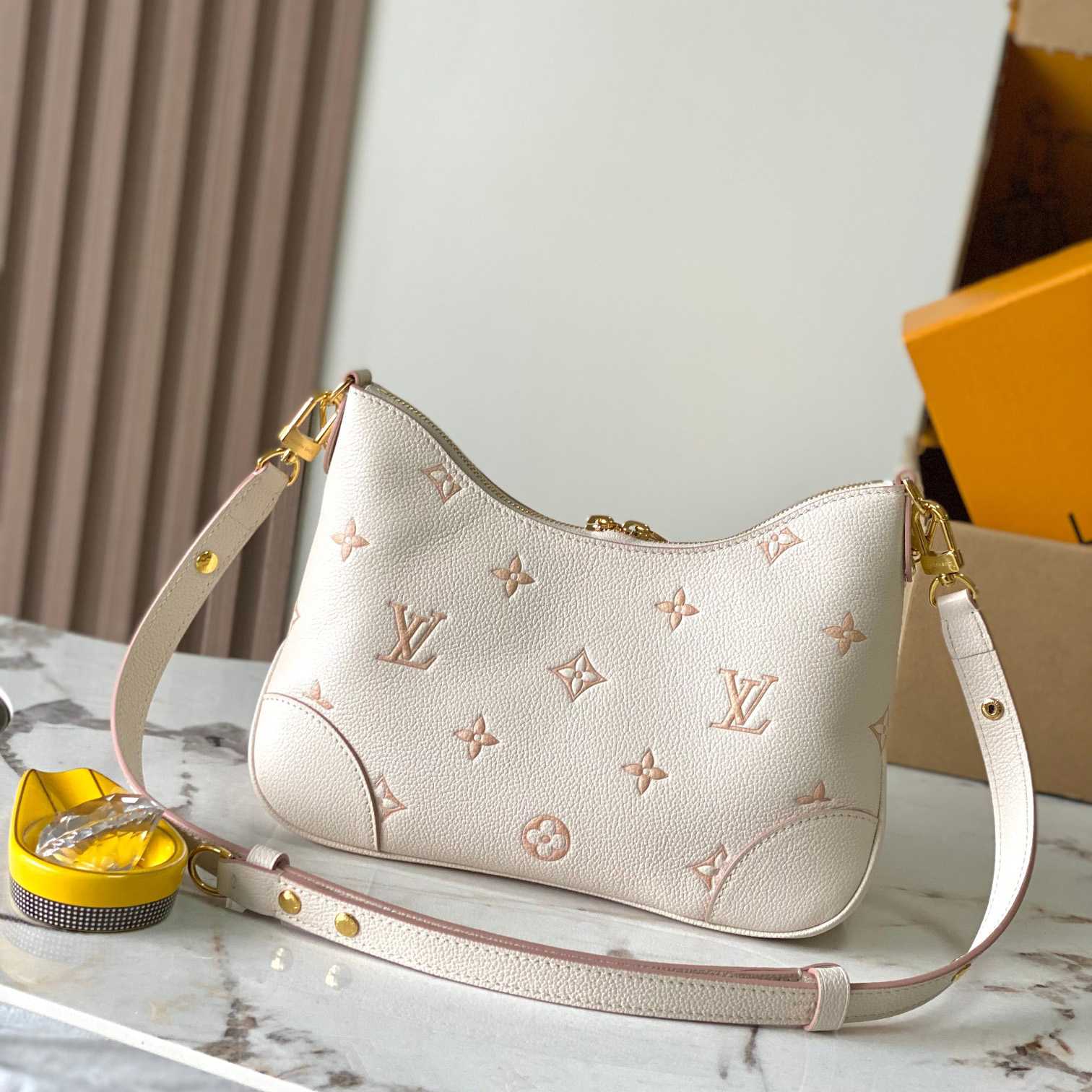 Louis Vuitton Boulogne   M14634 - DopestKickz