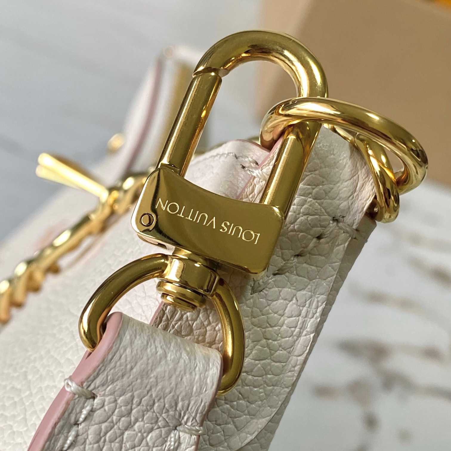 Louis Vuitton Boulogne   M14634 - DopestKickz