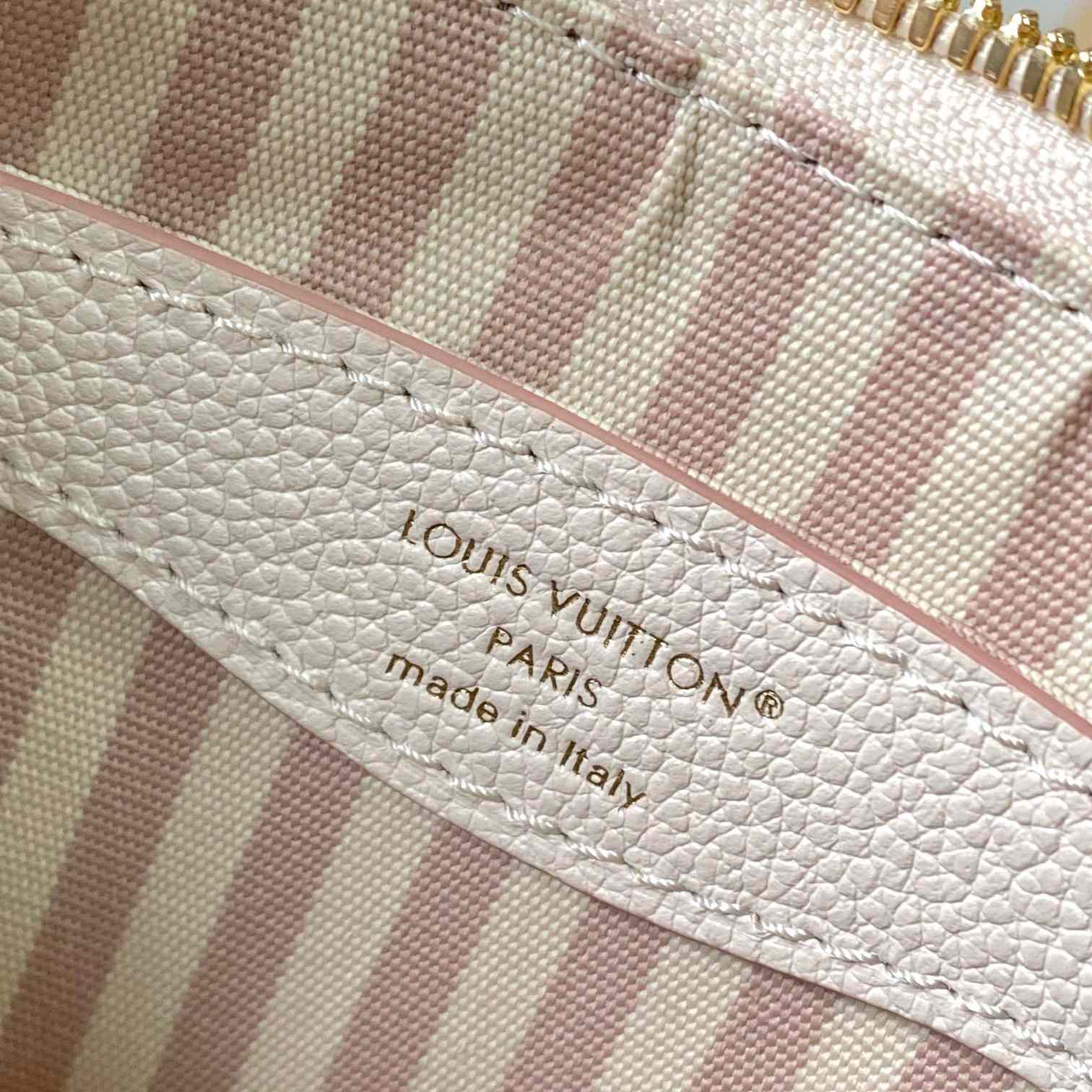 Louis Vuitton Boulogne   M14634 - DopestKickz