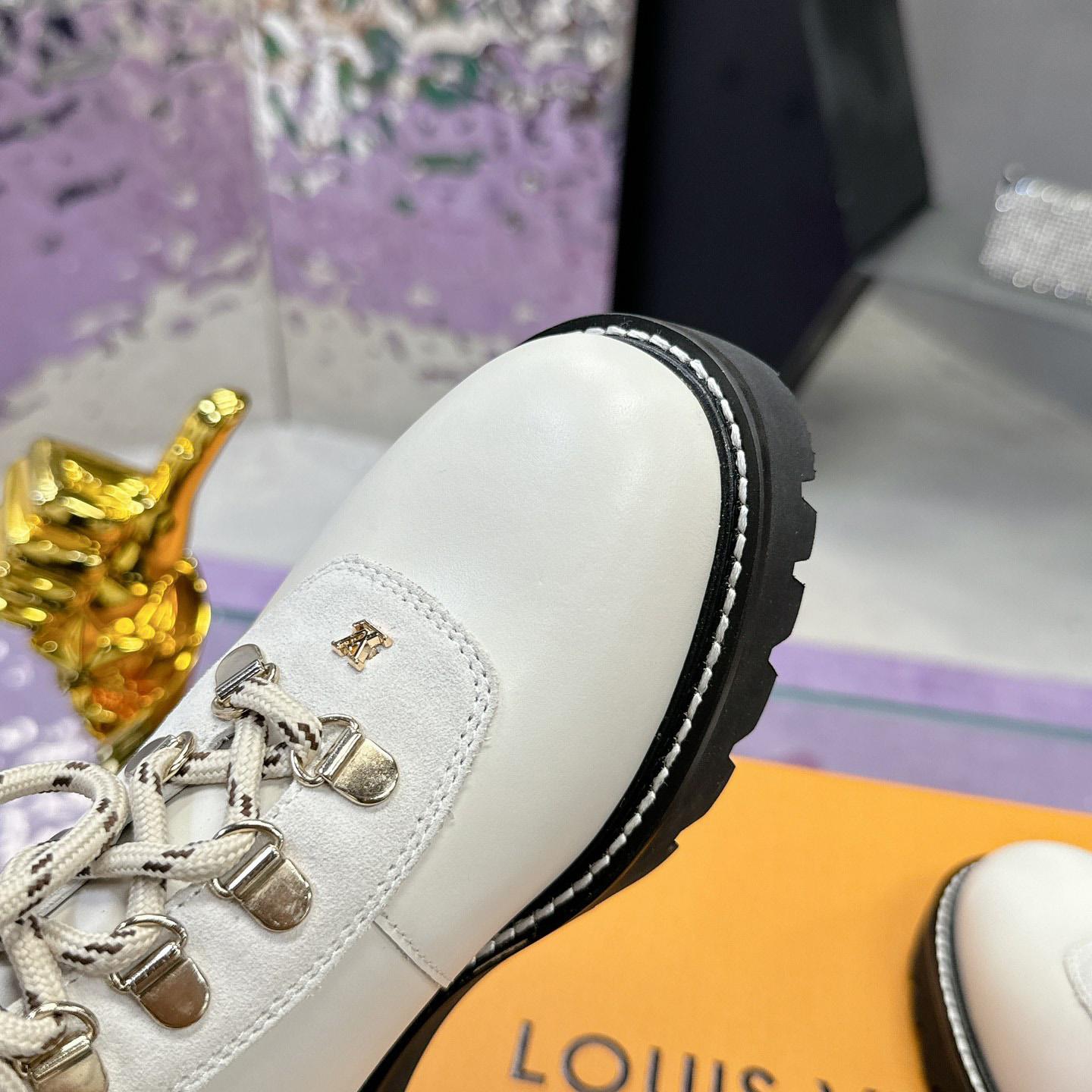 Louis Vuitton Territory Flat Ranger     1ACICS - DopestKickz