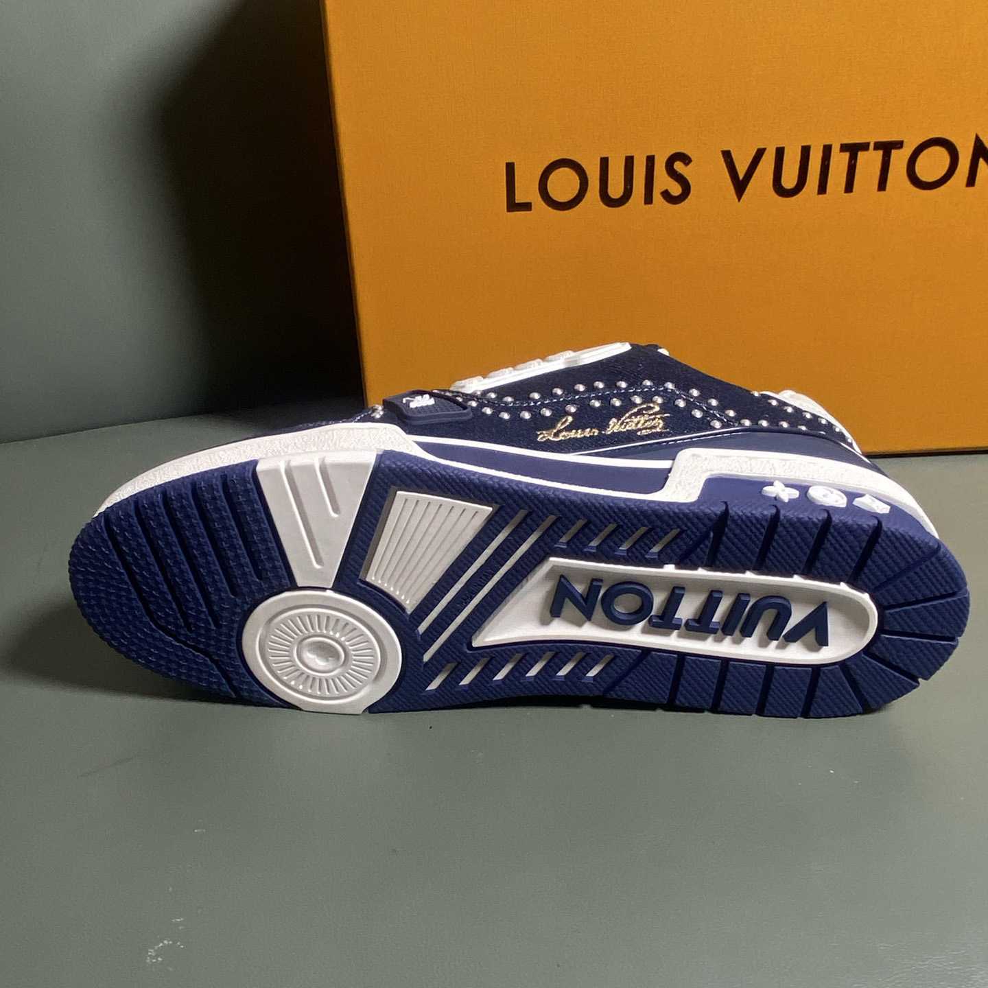 Louis Vuitton LV Trainer Sneaker      1AJ521 - DopestKickz