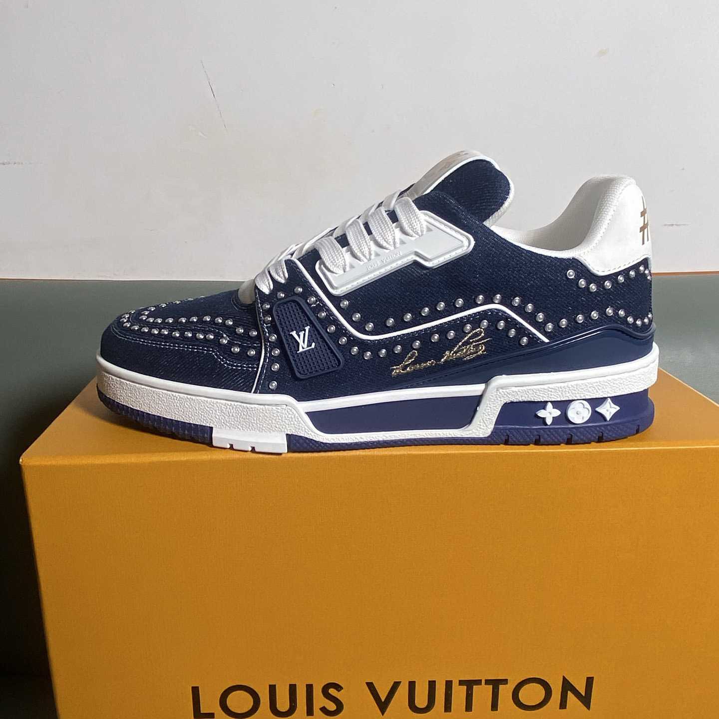 Louis Vuitton LV Trainer Sneaker      1AJ521 - DopestKickz
