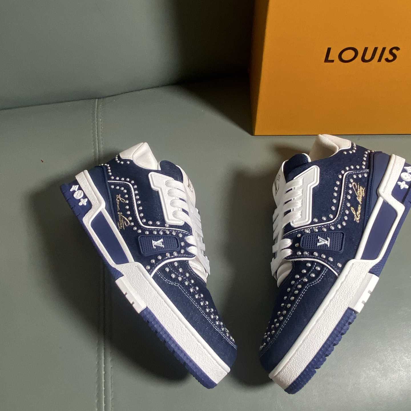 Louis Vuitton LV Trainer Sneaker      1AJ521 - DopestKickz
