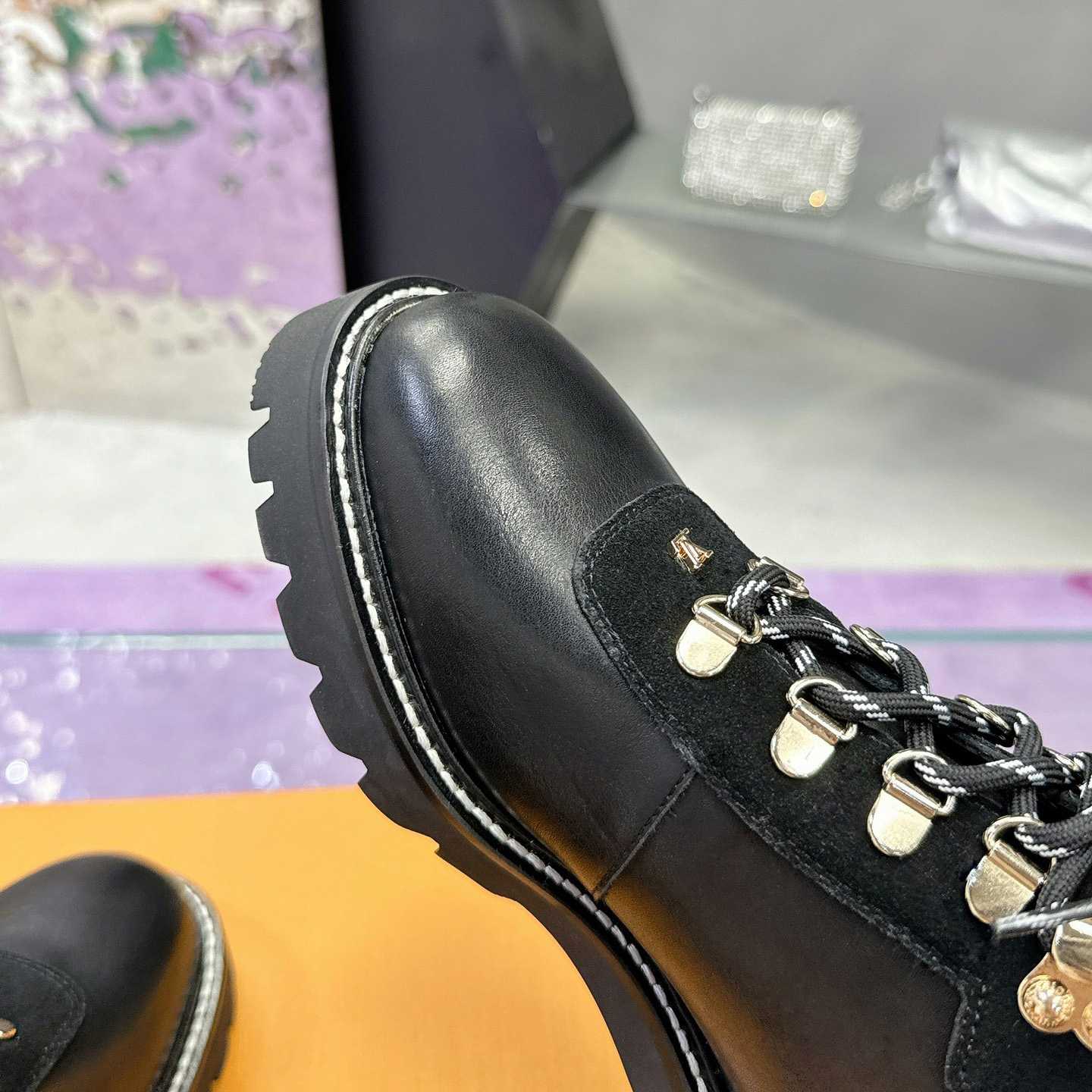 Louis Vuitton Territory Flat Ranger     1ACIBW - DopestKickz