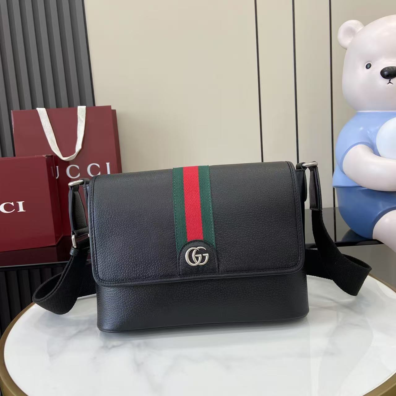 Gucci Ophidia Medium Messenger Bag - DopestKickz
